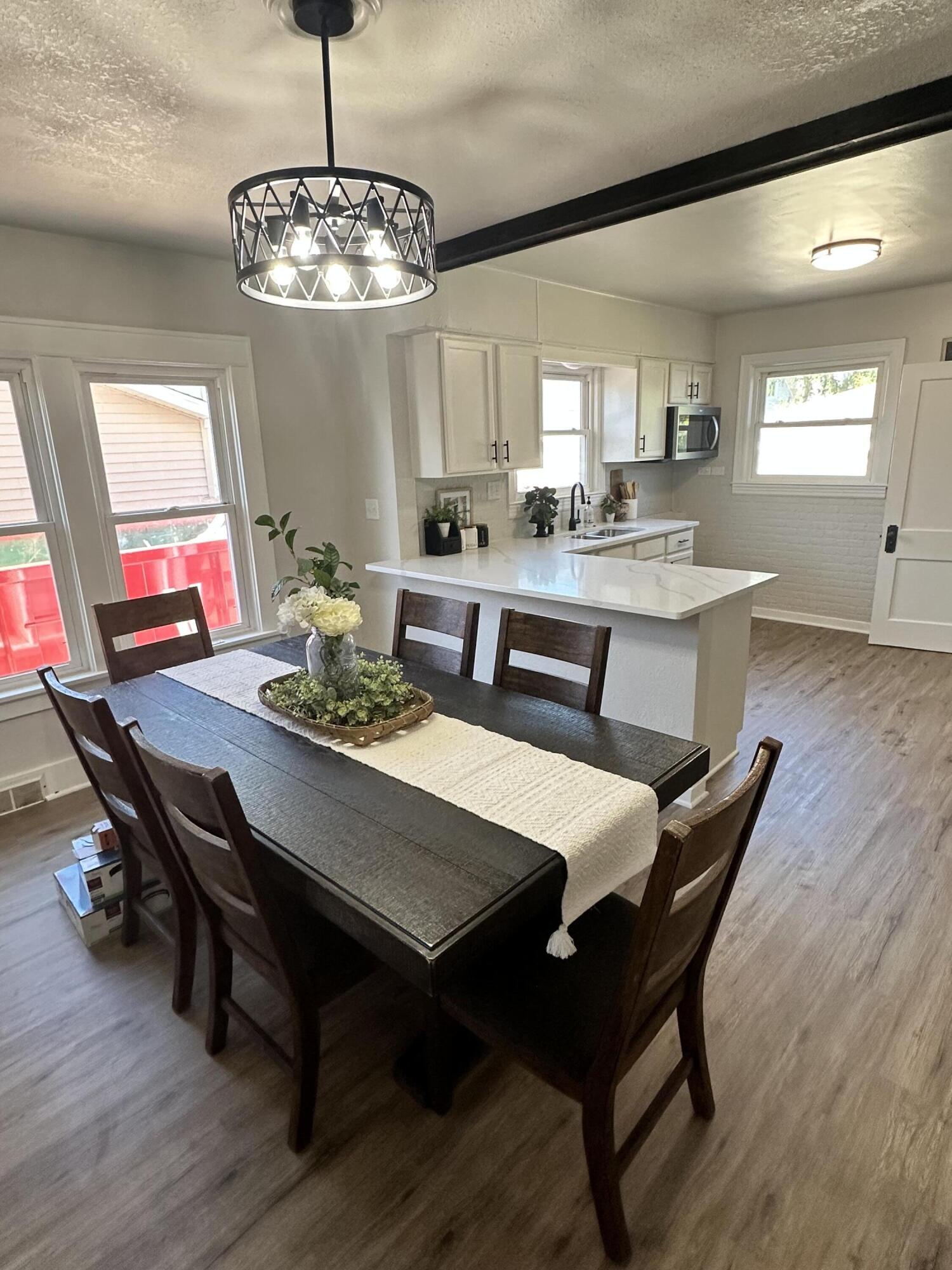 2710 Geneva St, Racine