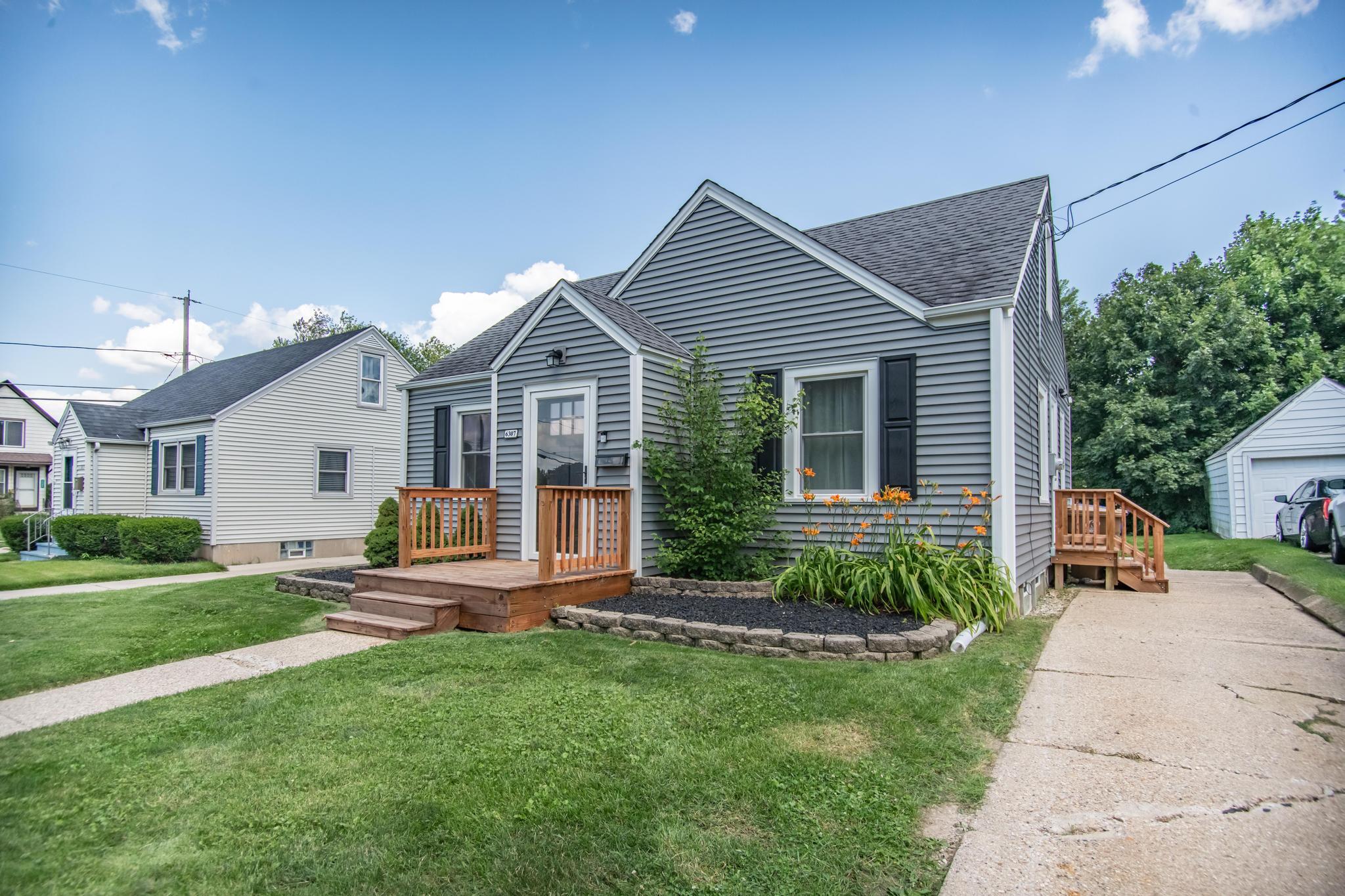 6307 38th Ave, Kenosha