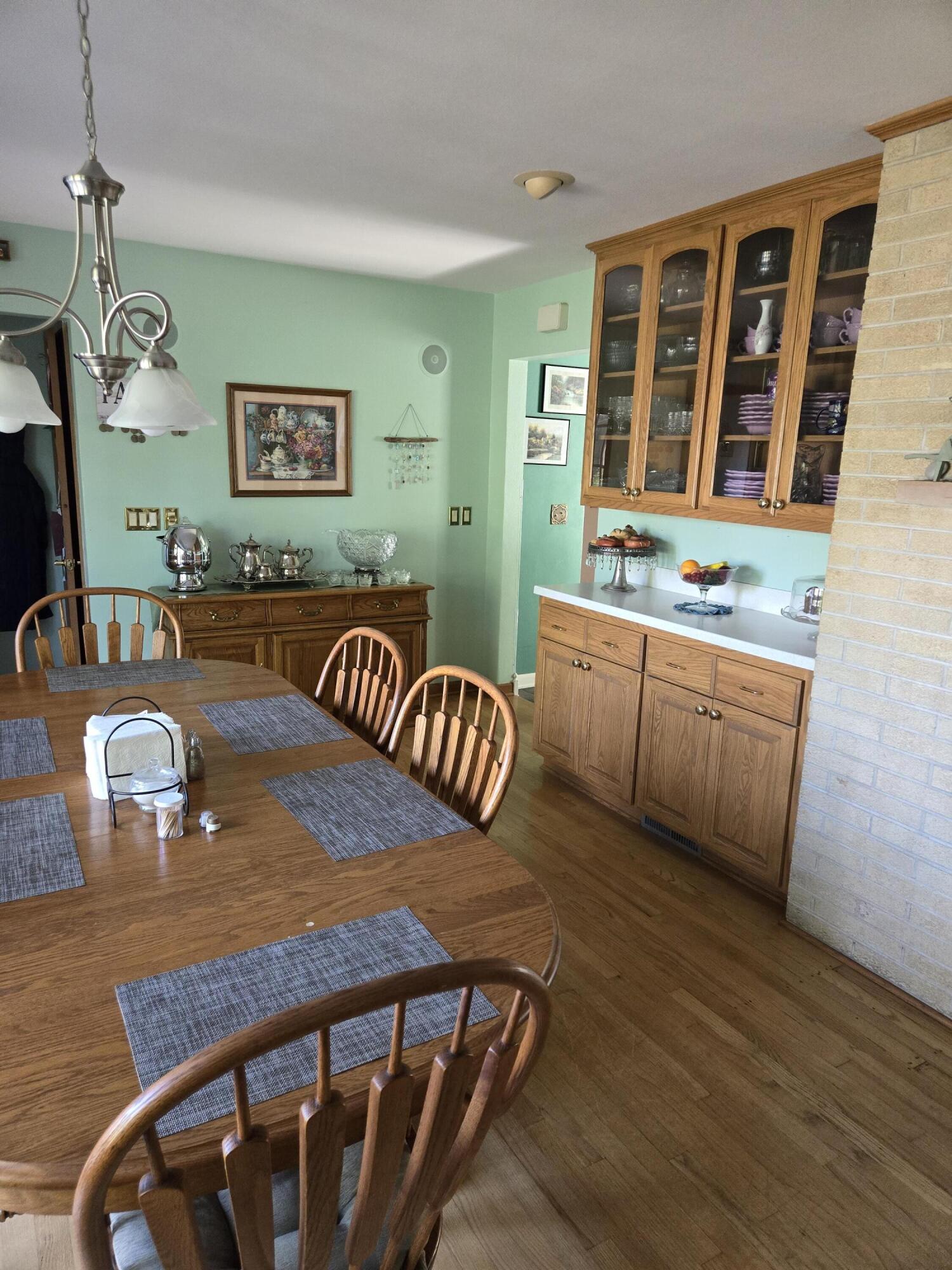 170 Westminster Sq, Racine