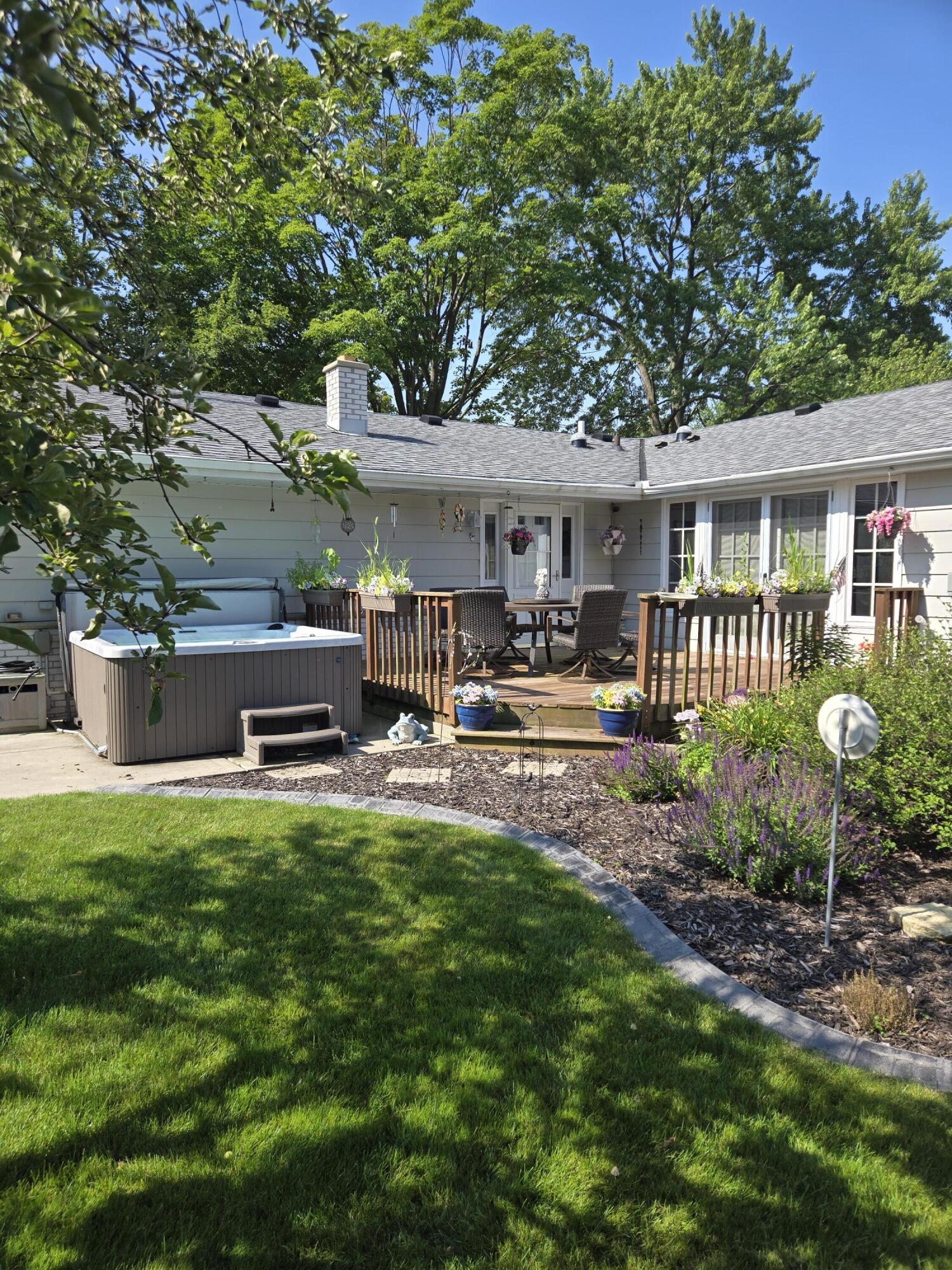 170 Westminster Sq, Racine