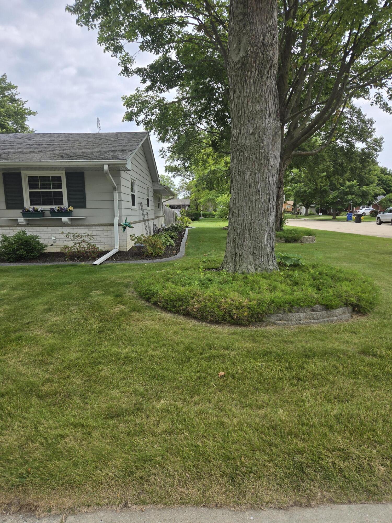 170 Westminster Sq, Racine