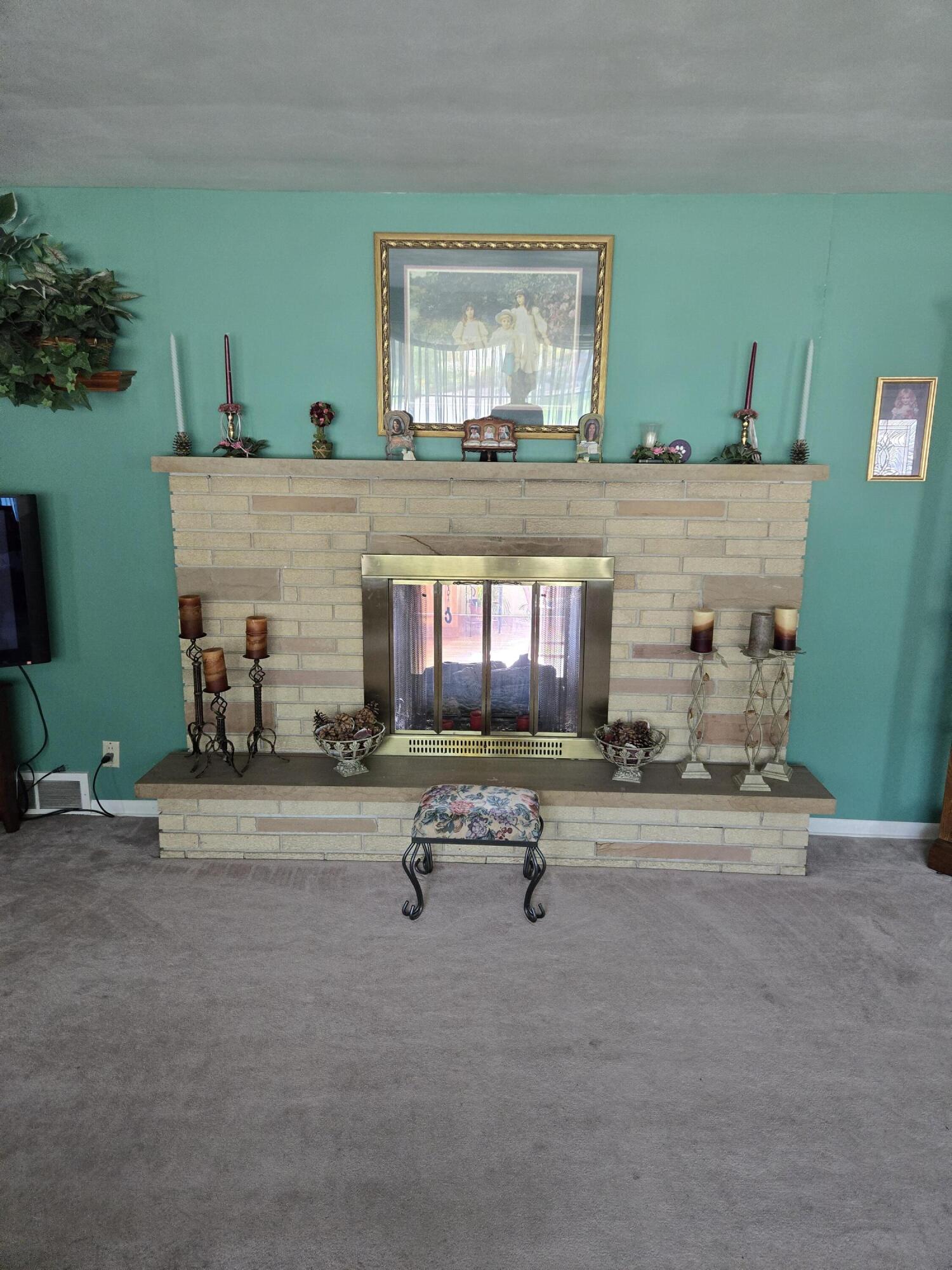 170 Westminster Sq, Racine