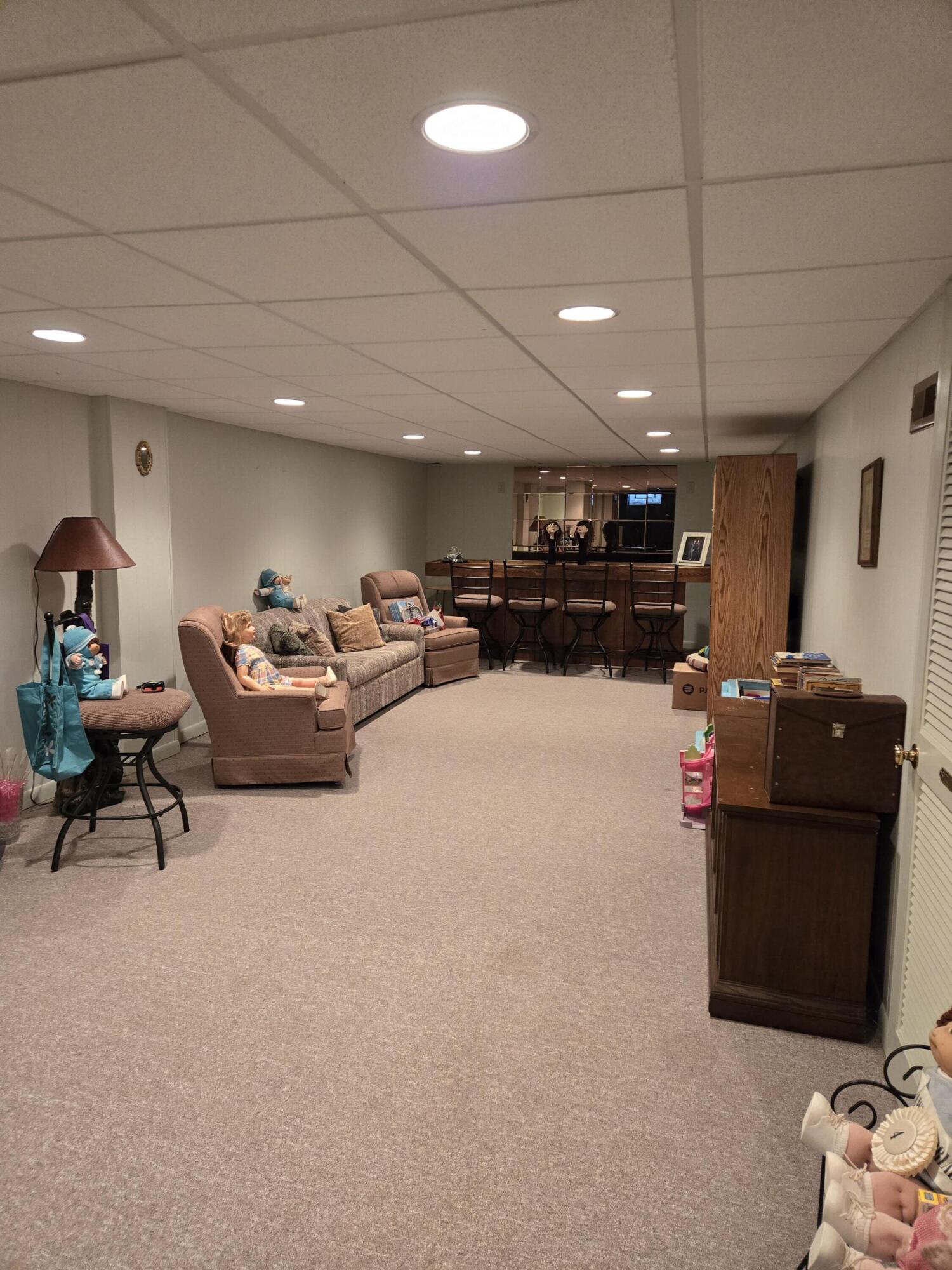 170 Westminster Sq, Racine
