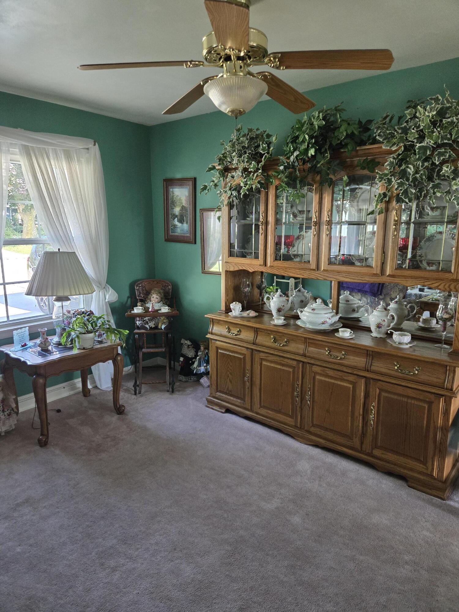 170 Westminster Sq, Racine