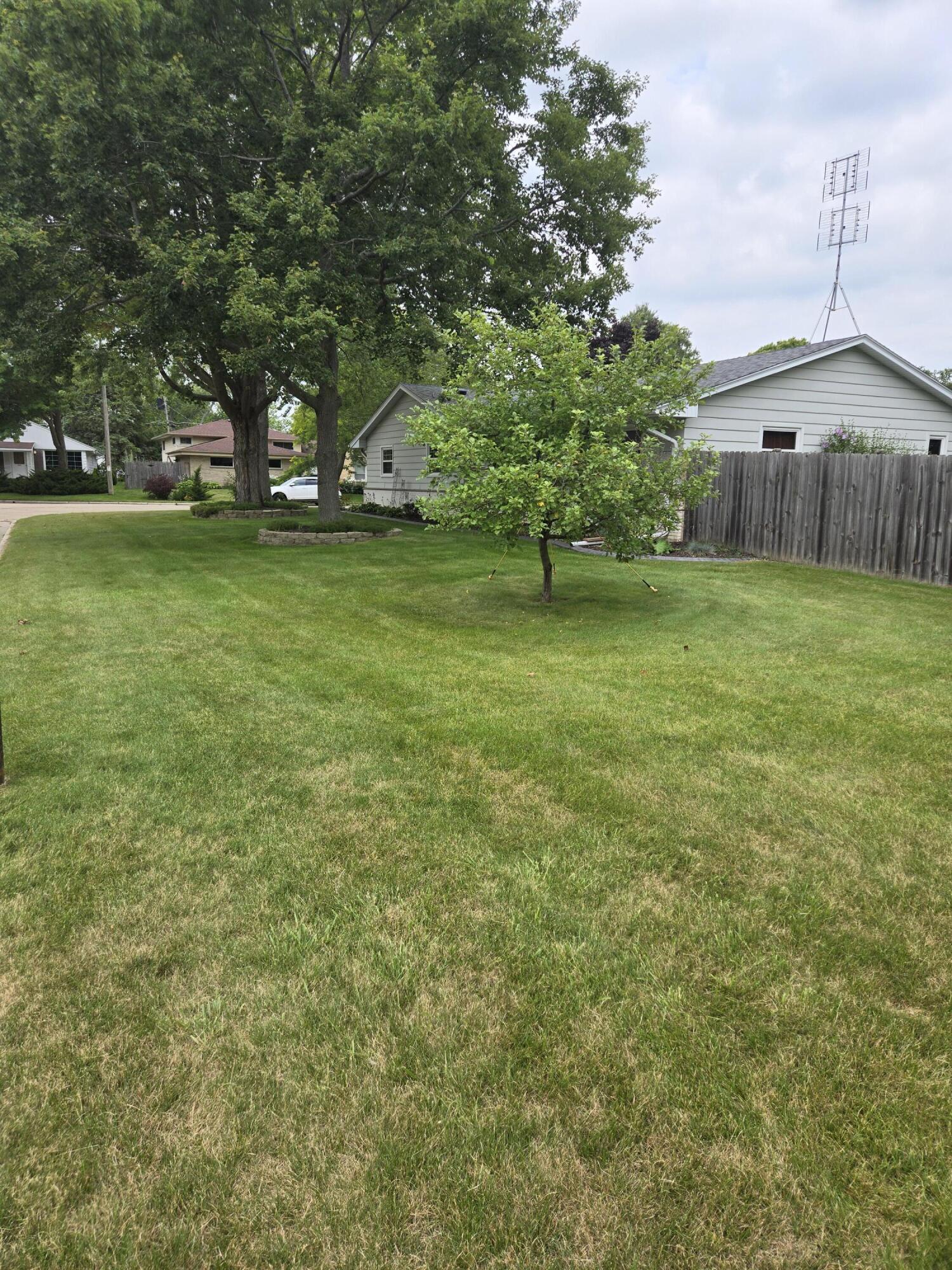 170 Westminster Sq, Racine