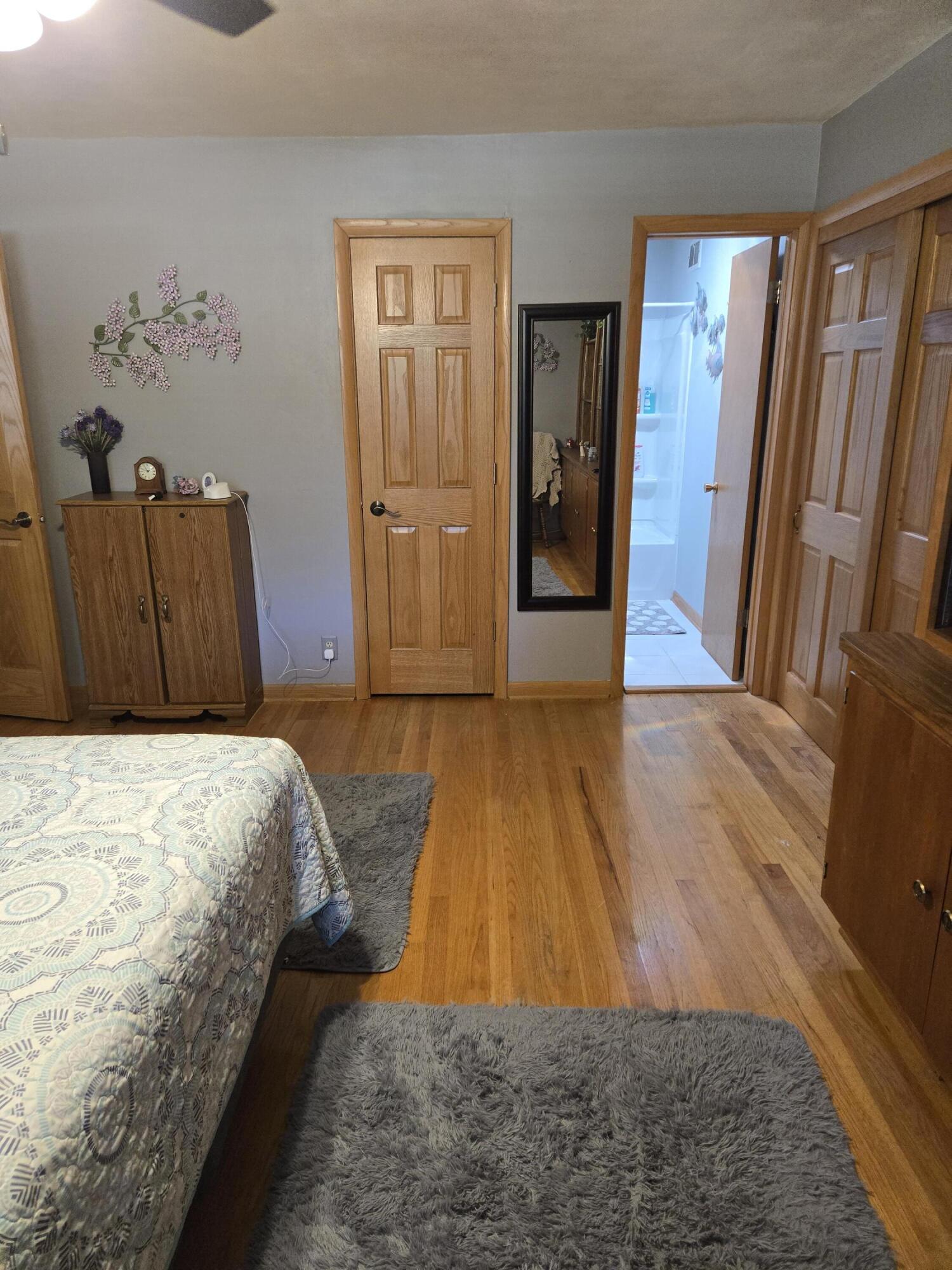 170 Westminster Sq, Racine
