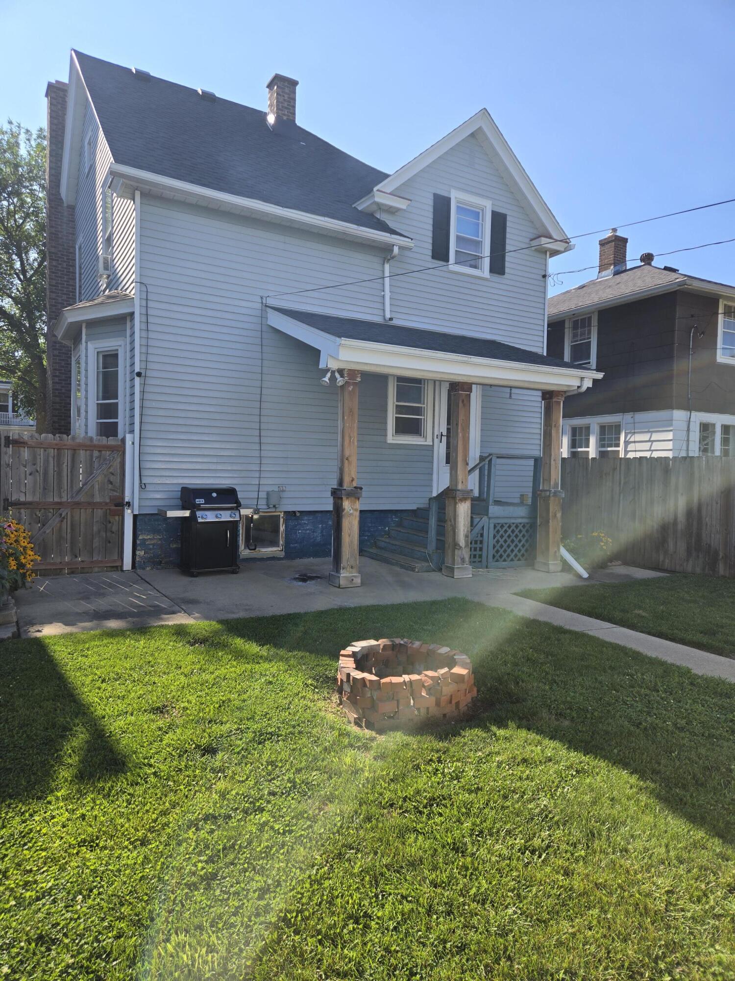 1363 Deane Blvd, Racine