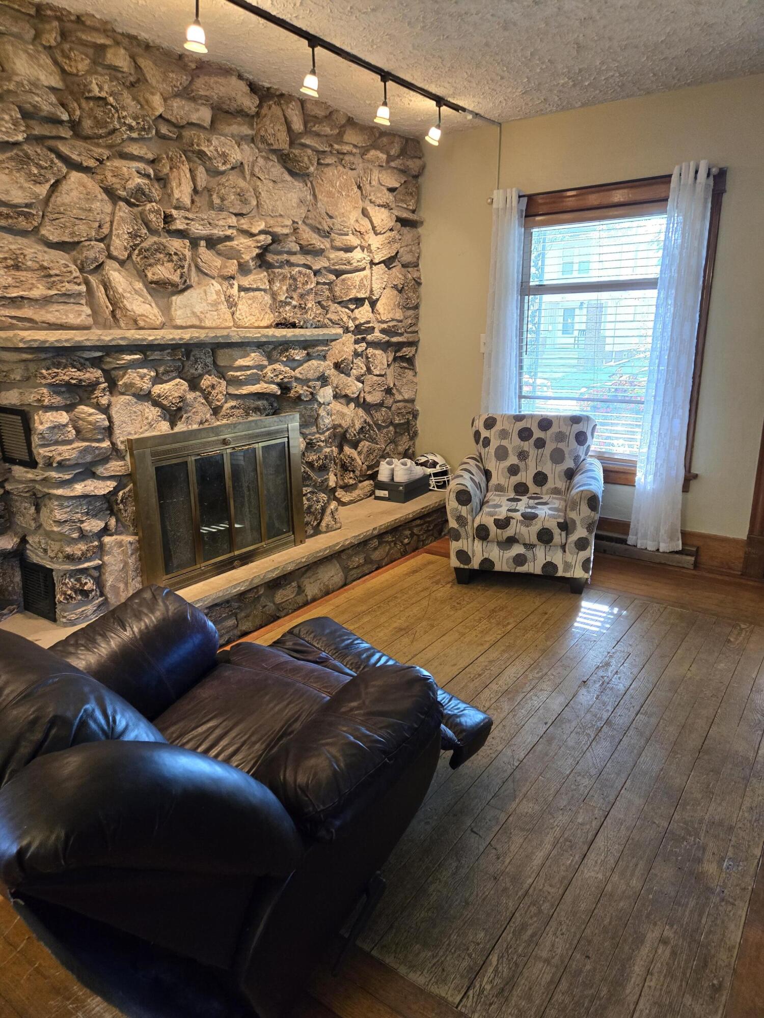 1363 Deane Blvd, Racine