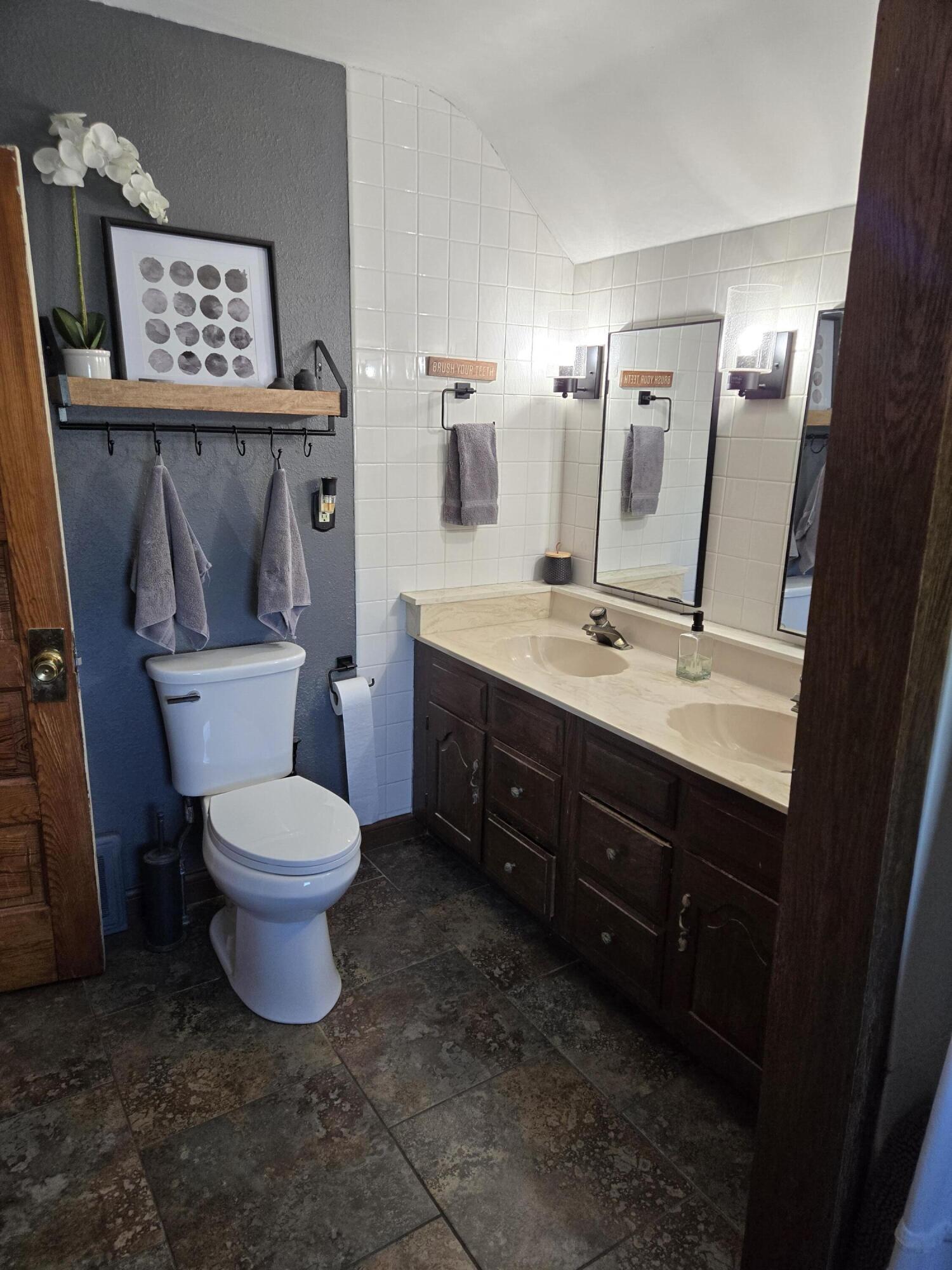 1363 Deane Blvd, Racine