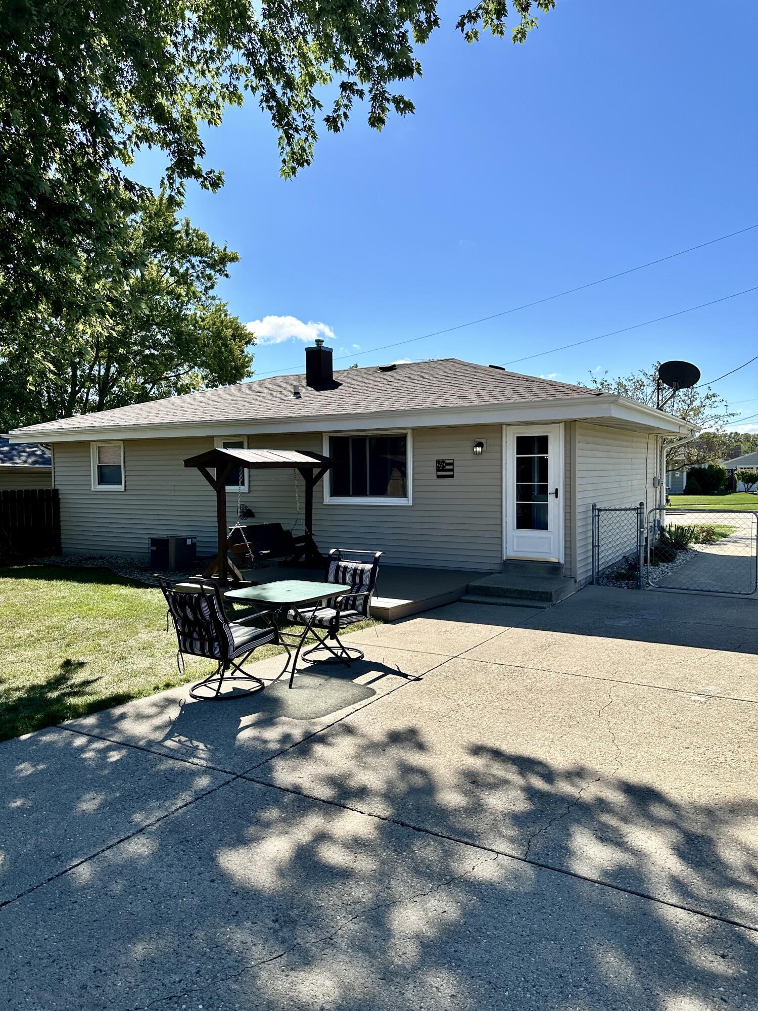 5516 58th St, Kenosha