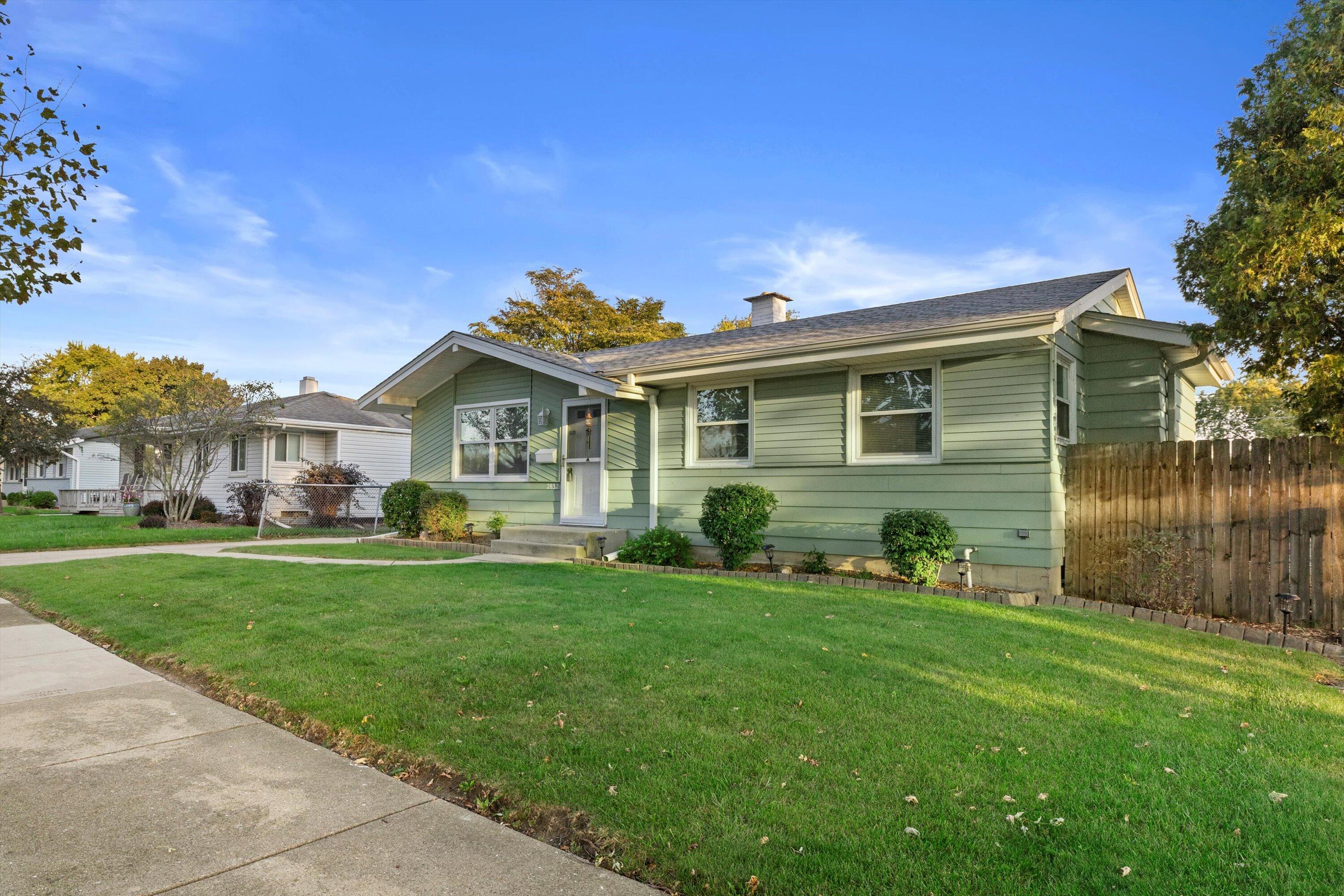 2832 Norwood Dr, Racine