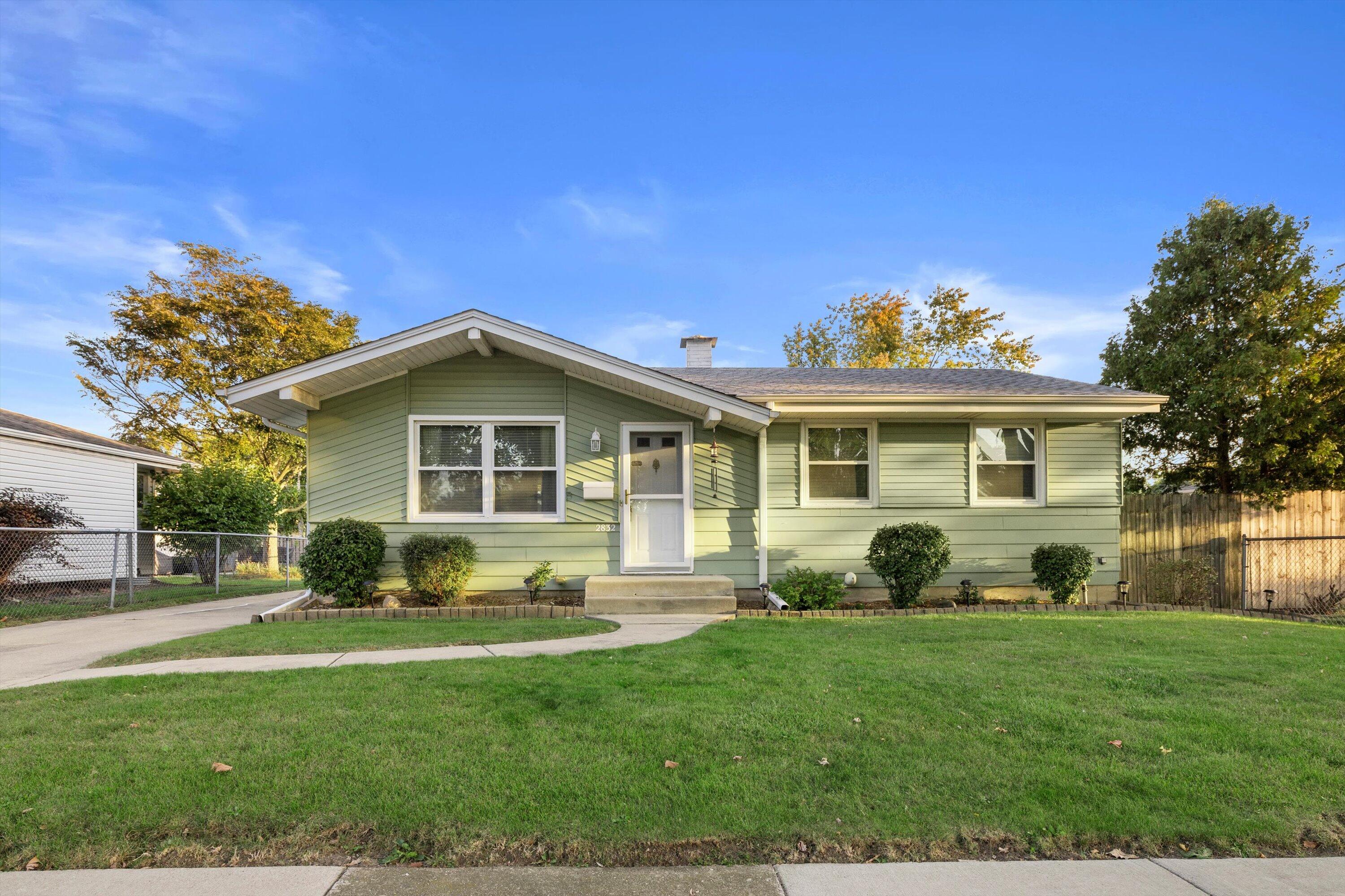 2832 Norwood Dr, Racine