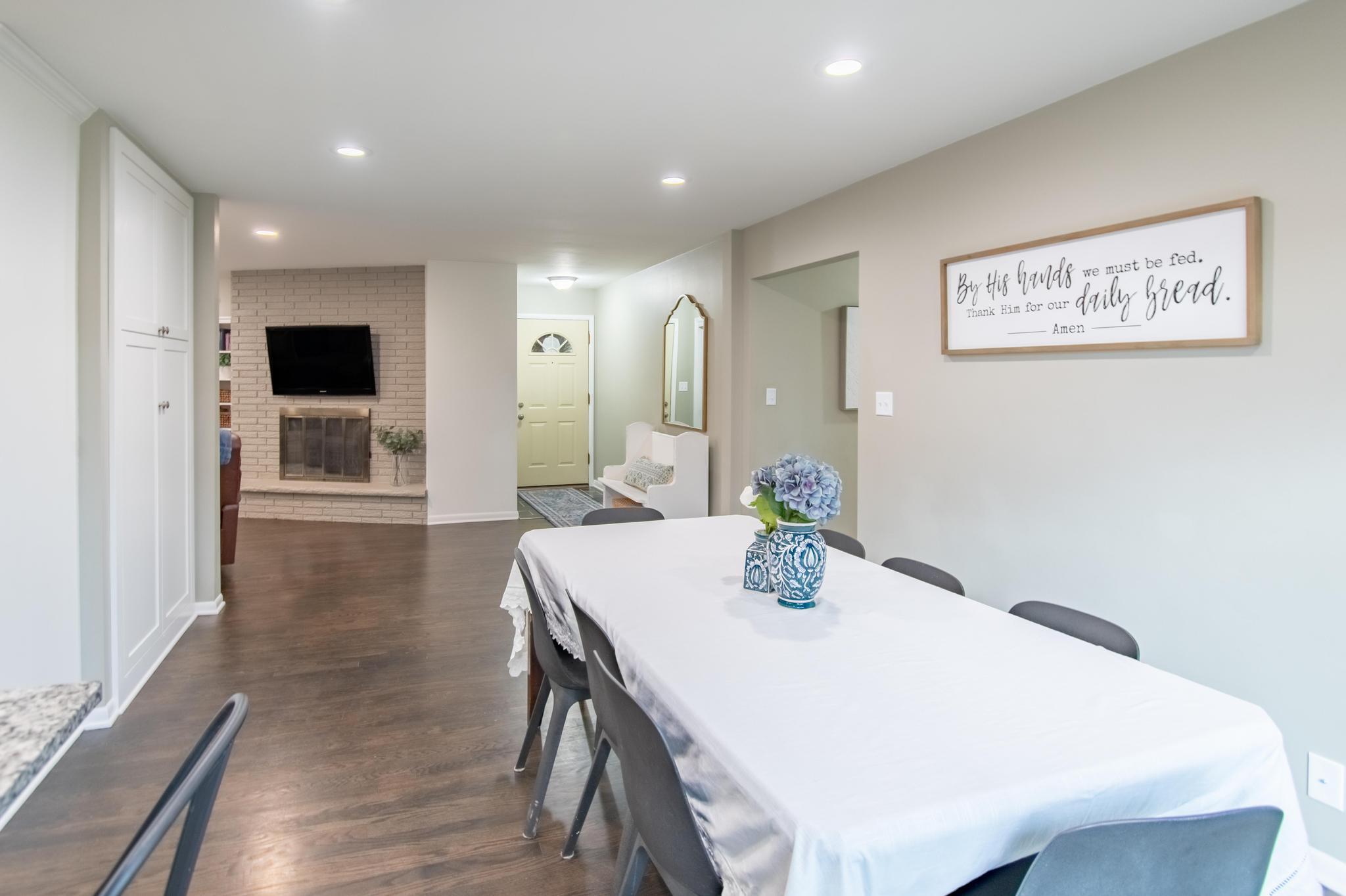 4605 5 Mile Rd, Caledonia
