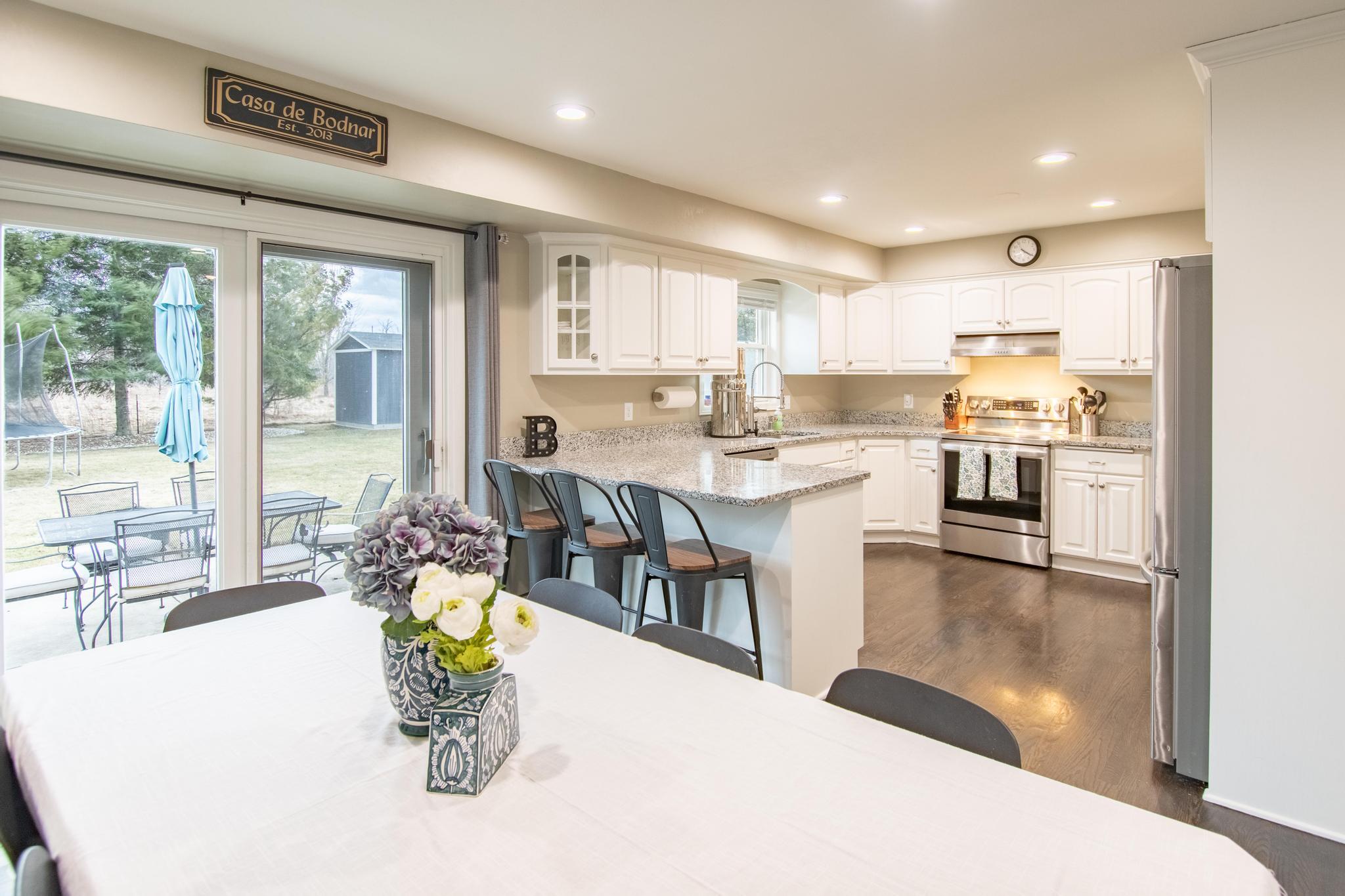 4605 5 Mile Rd, Caledonia