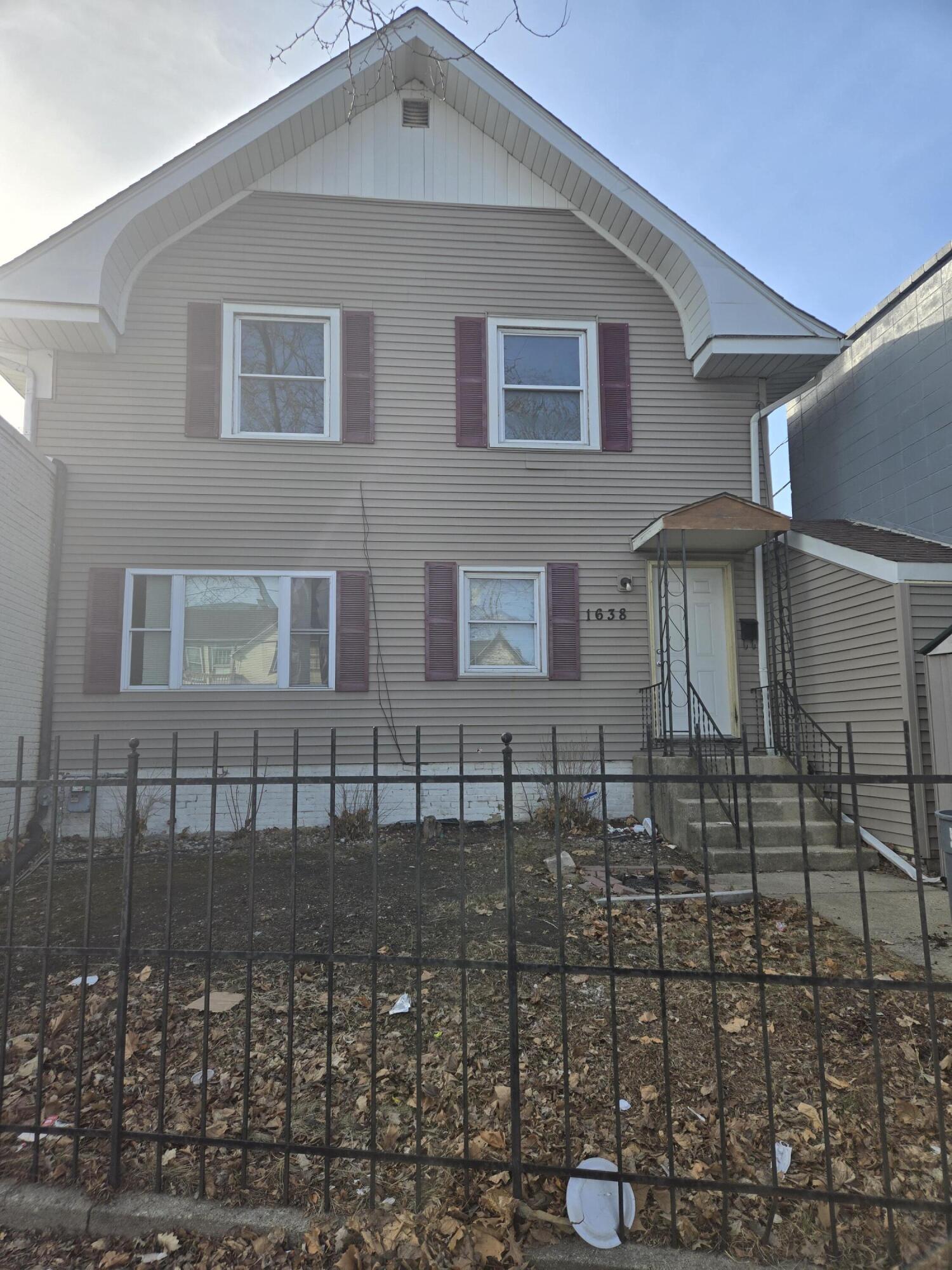 1638 Taylor Ave, Racine