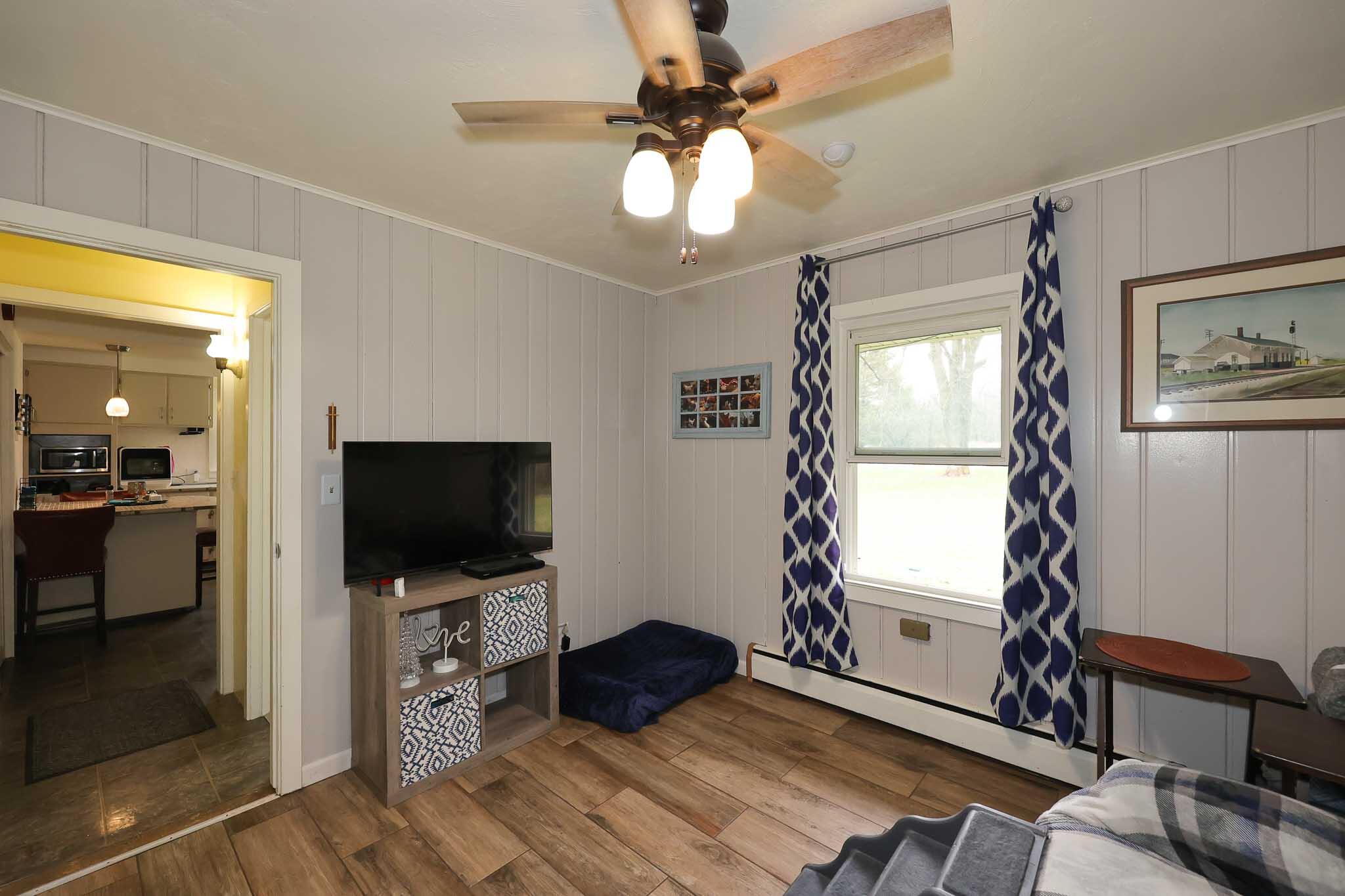 W243S7770 Evergreen Dr, Vernon
