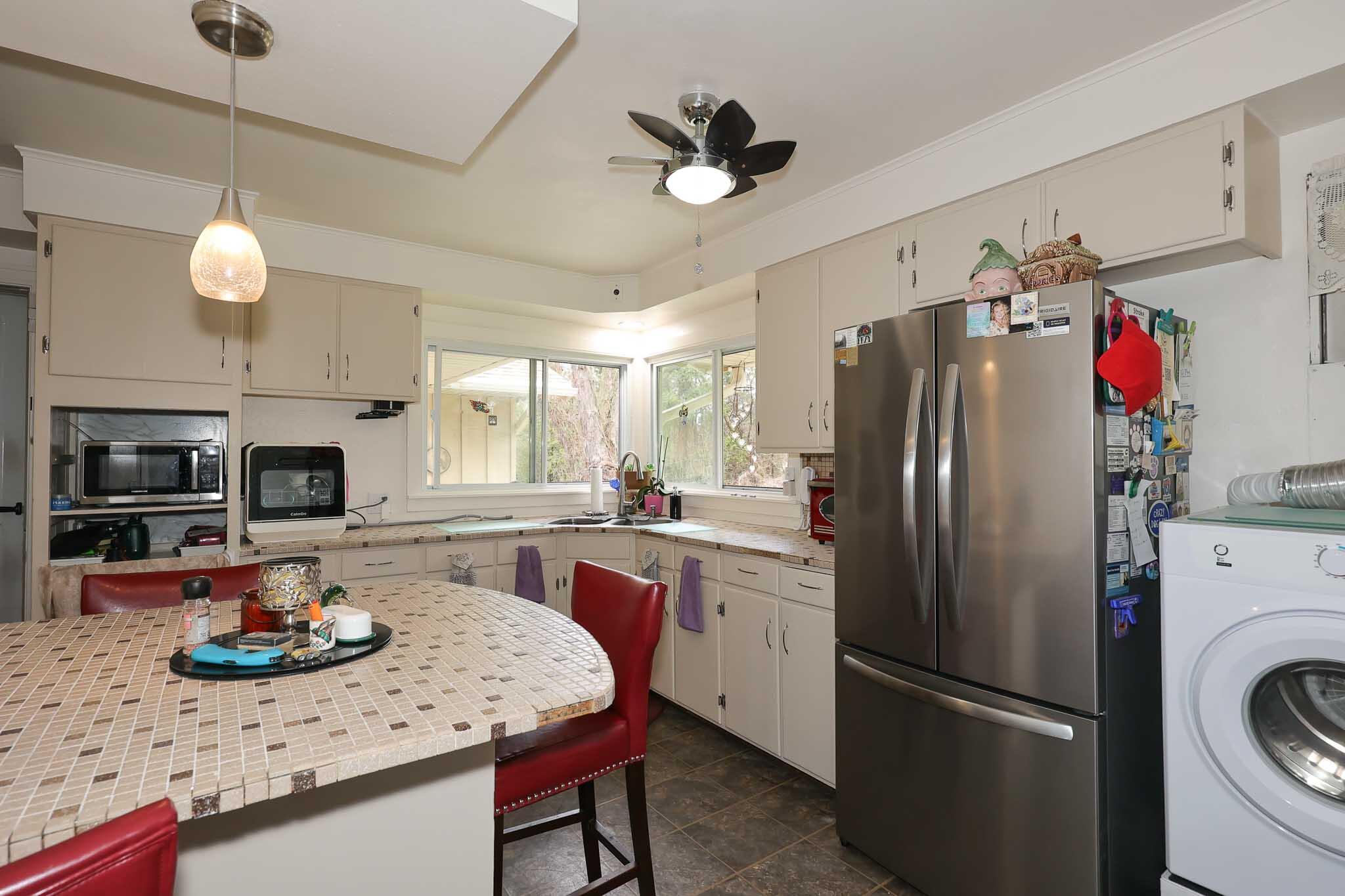 W243S7770 Evergreen Dr, Vernon