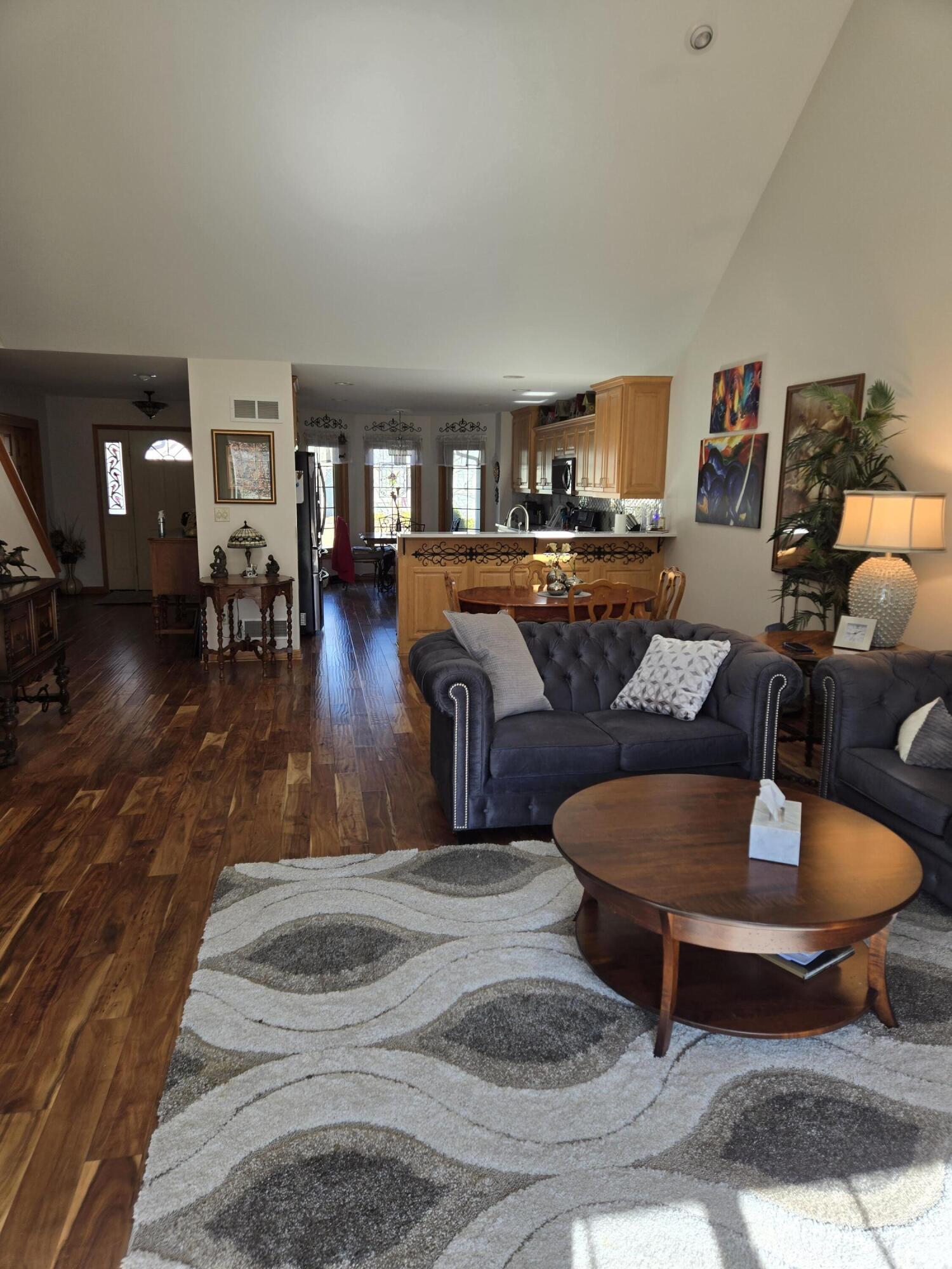 4227 N Circle Dr, Mount Pleasant