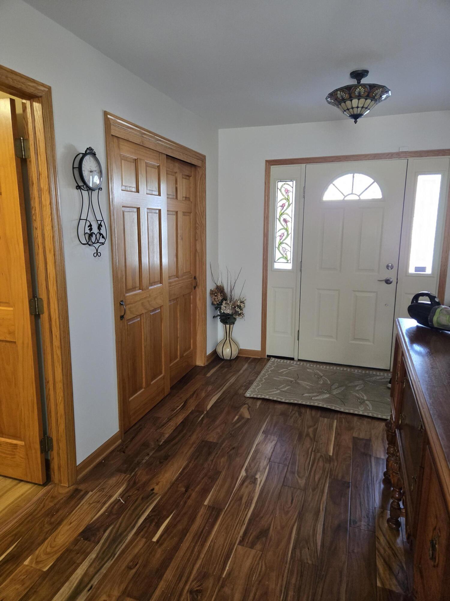 4227 N Circle Dr, Mount Pleasant