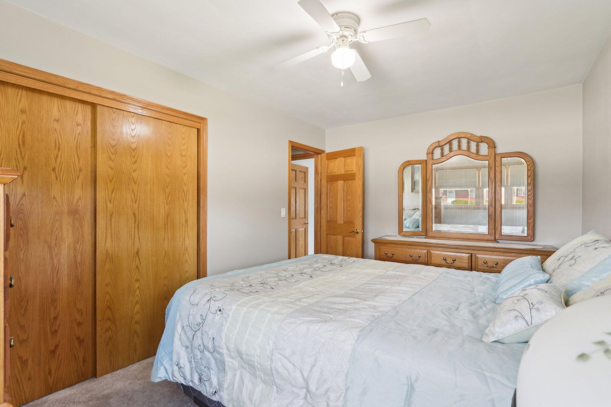 1101 Sheraton Dr, Racine