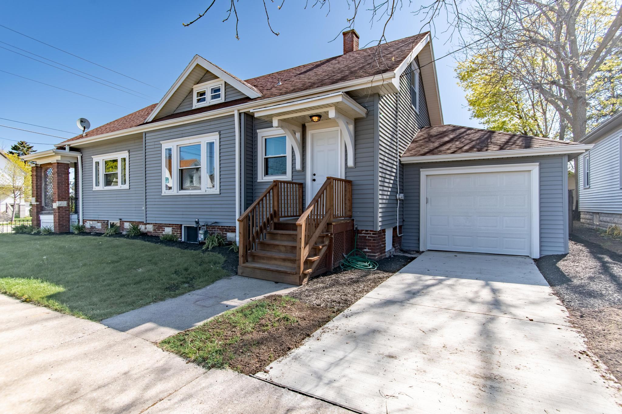 1025 Yout St, Racine