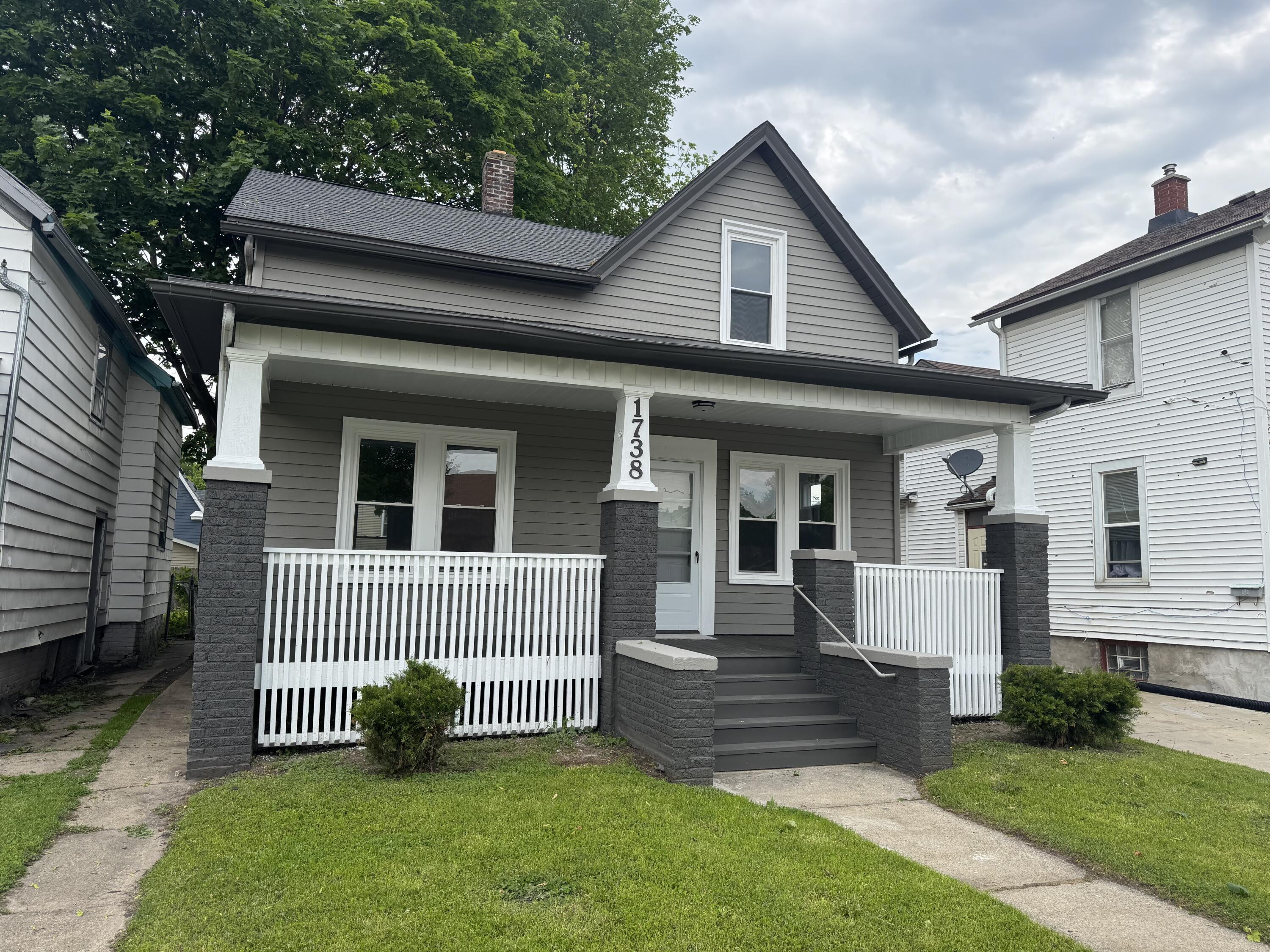 1738 Center St, Racine