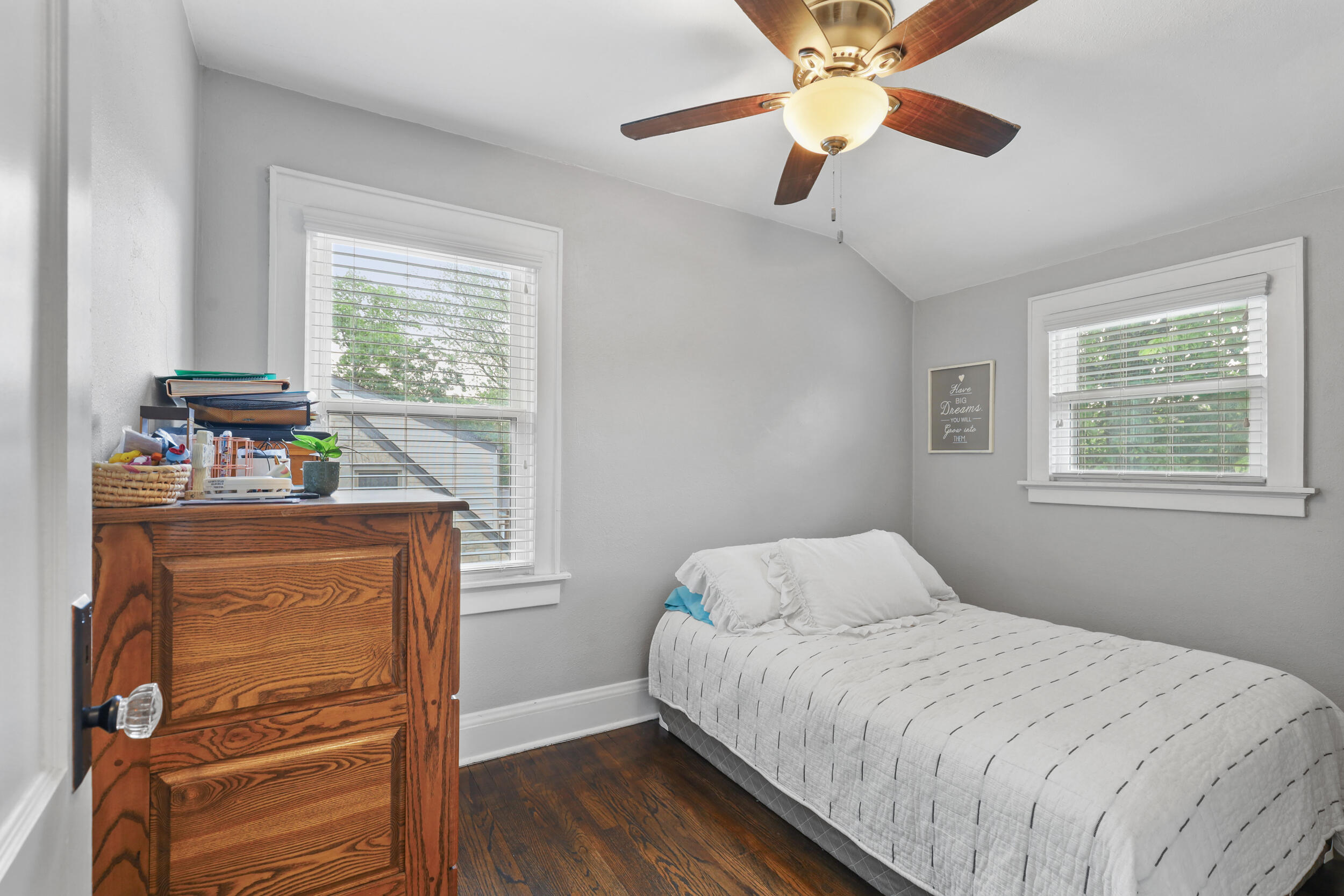N88W15971 Park Blvd, Menomonee Falls