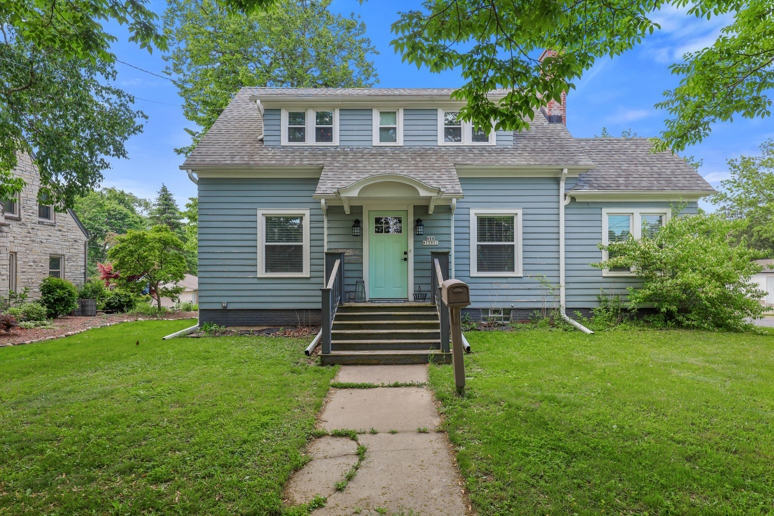 N88W15971 Park Blvd, Menomonee Falls
