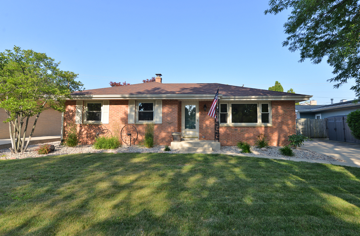 65 Virginia St, Racine