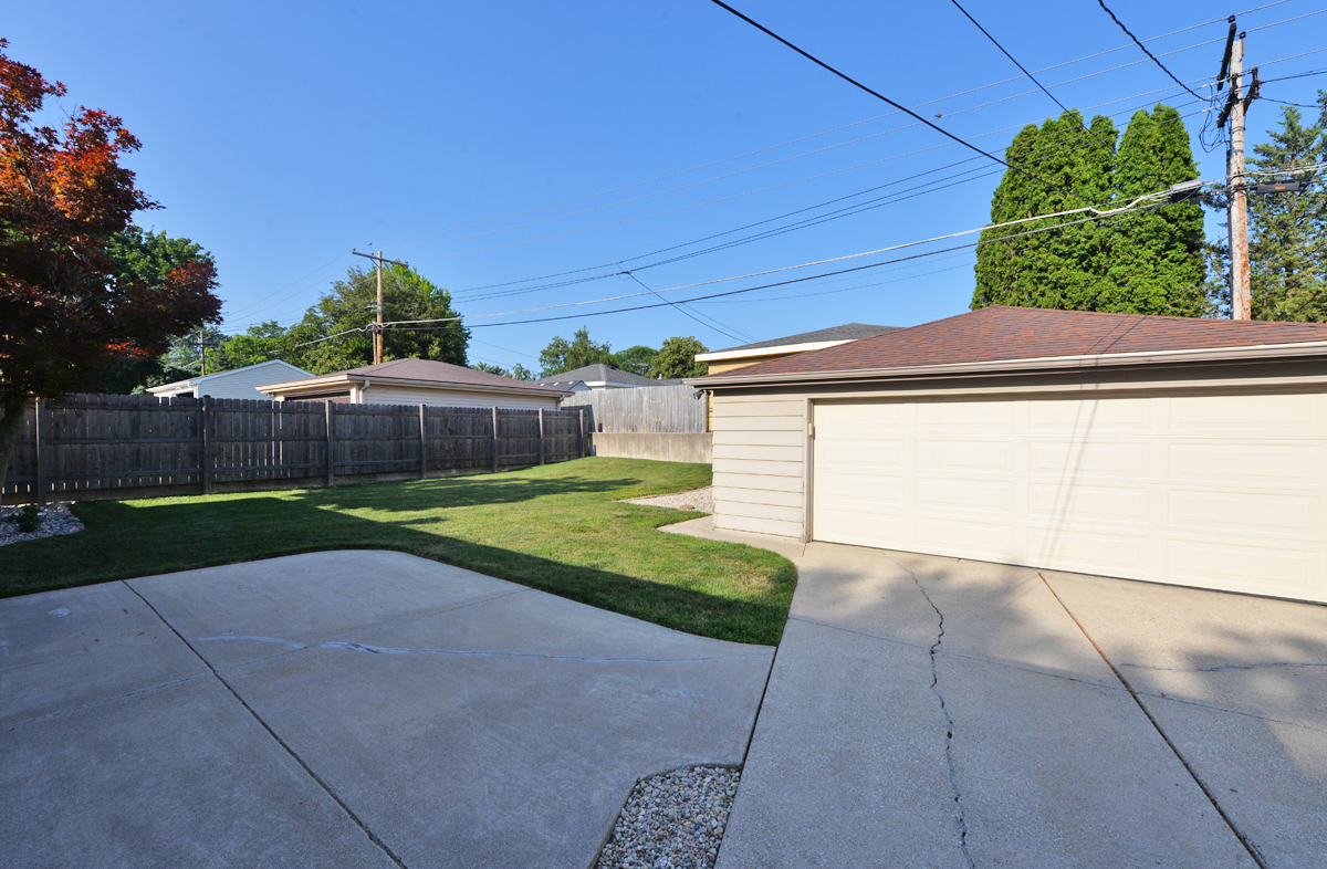 65 Virginia St, Racine