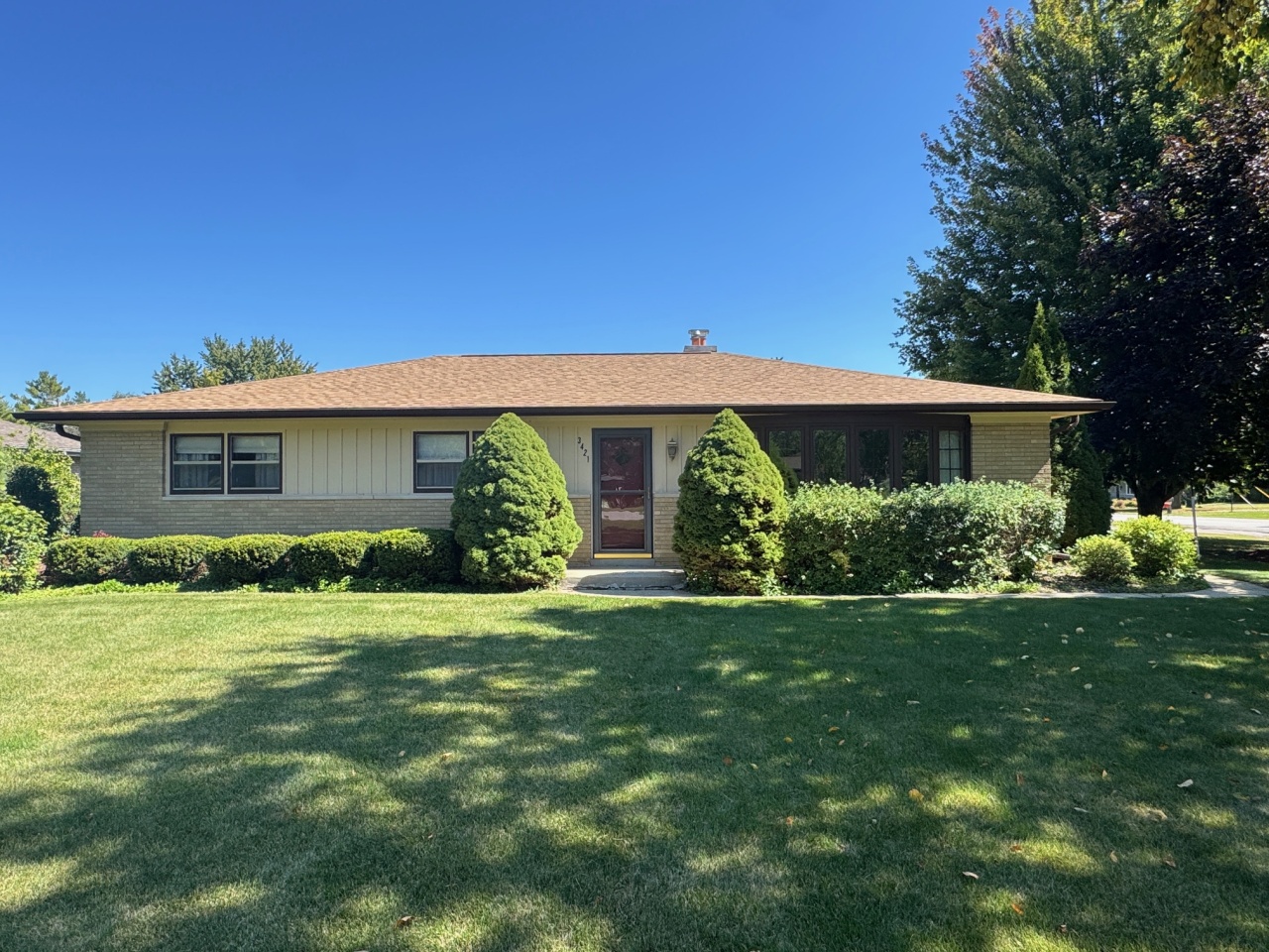 3421 Twin Ln, Caledonia