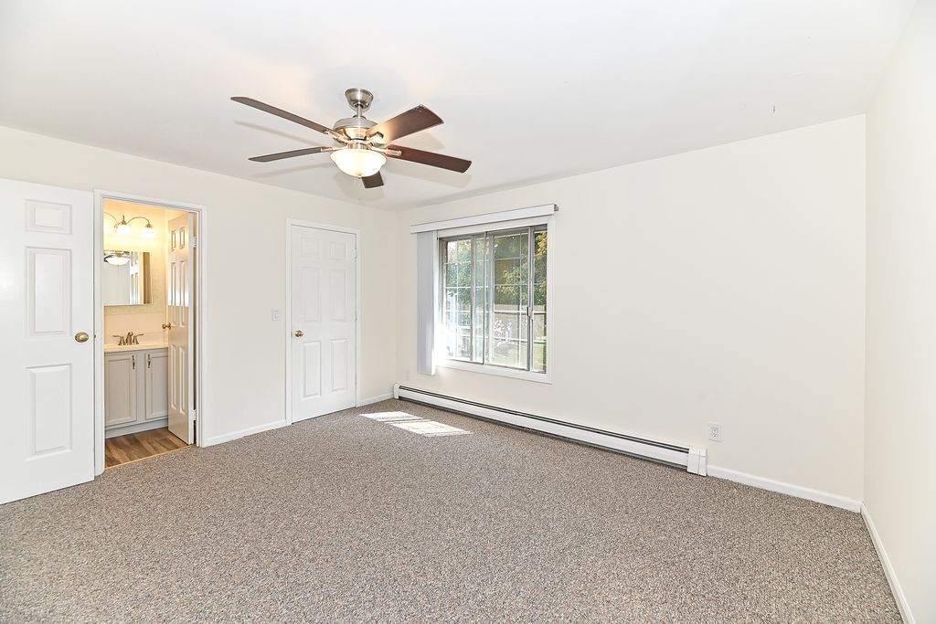 157 Linden Ln, 8, Thiensville