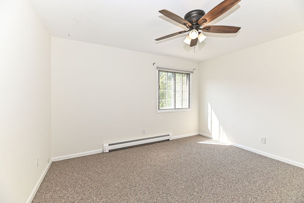 157 Linden Ln, 8, Thiensville