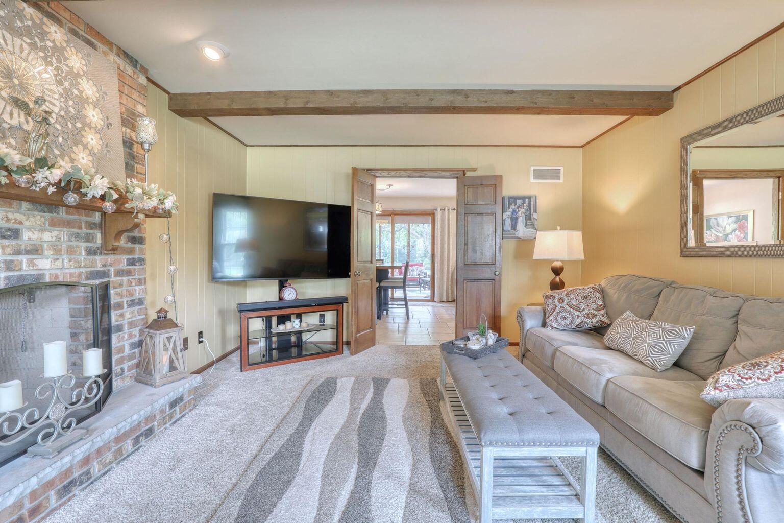 3620 Fenceline Rd, Caledonia