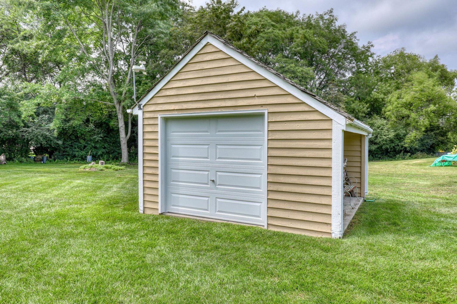 3620 Fenceline Rd, Caledonia