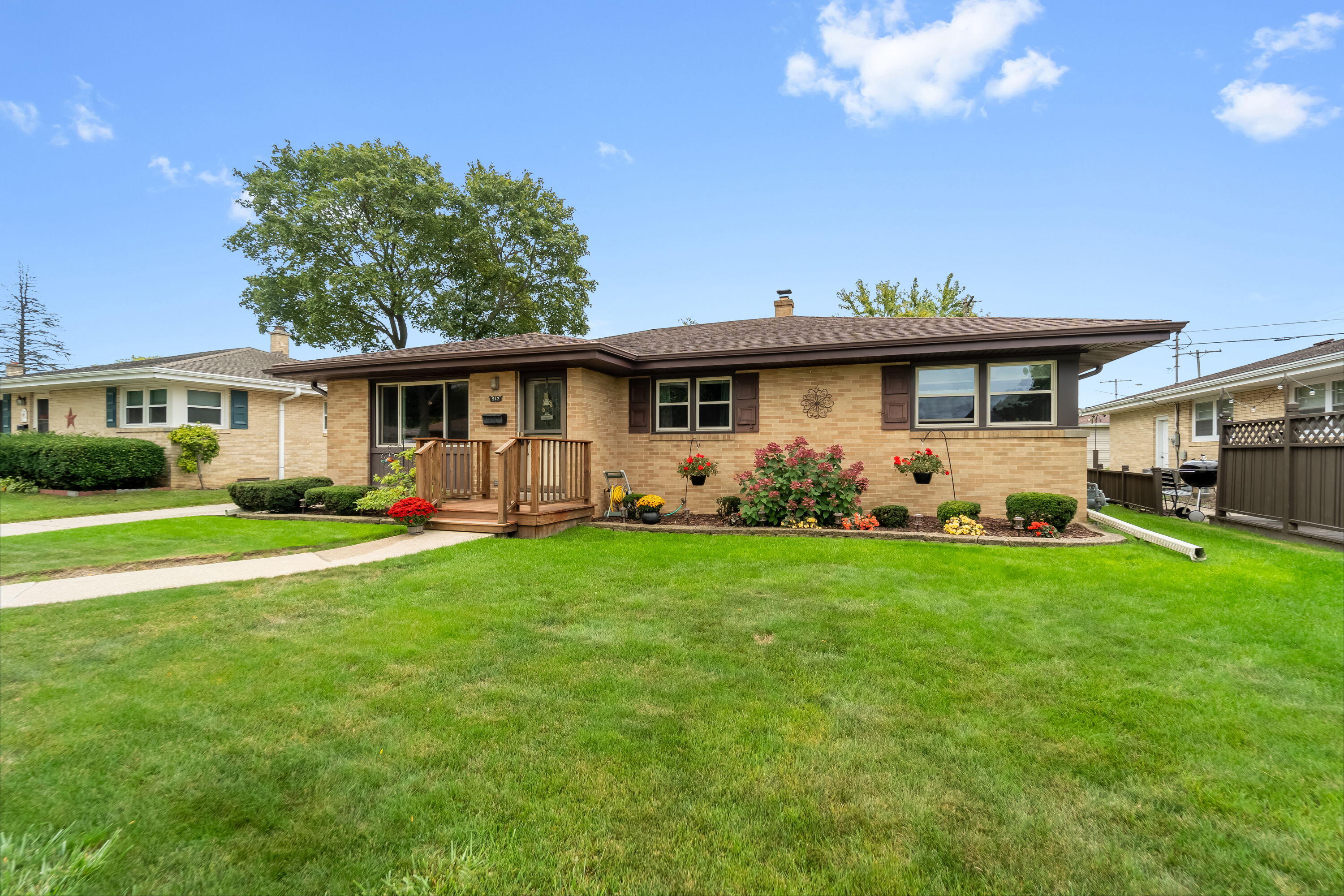 917 Coronada Dr, Racine