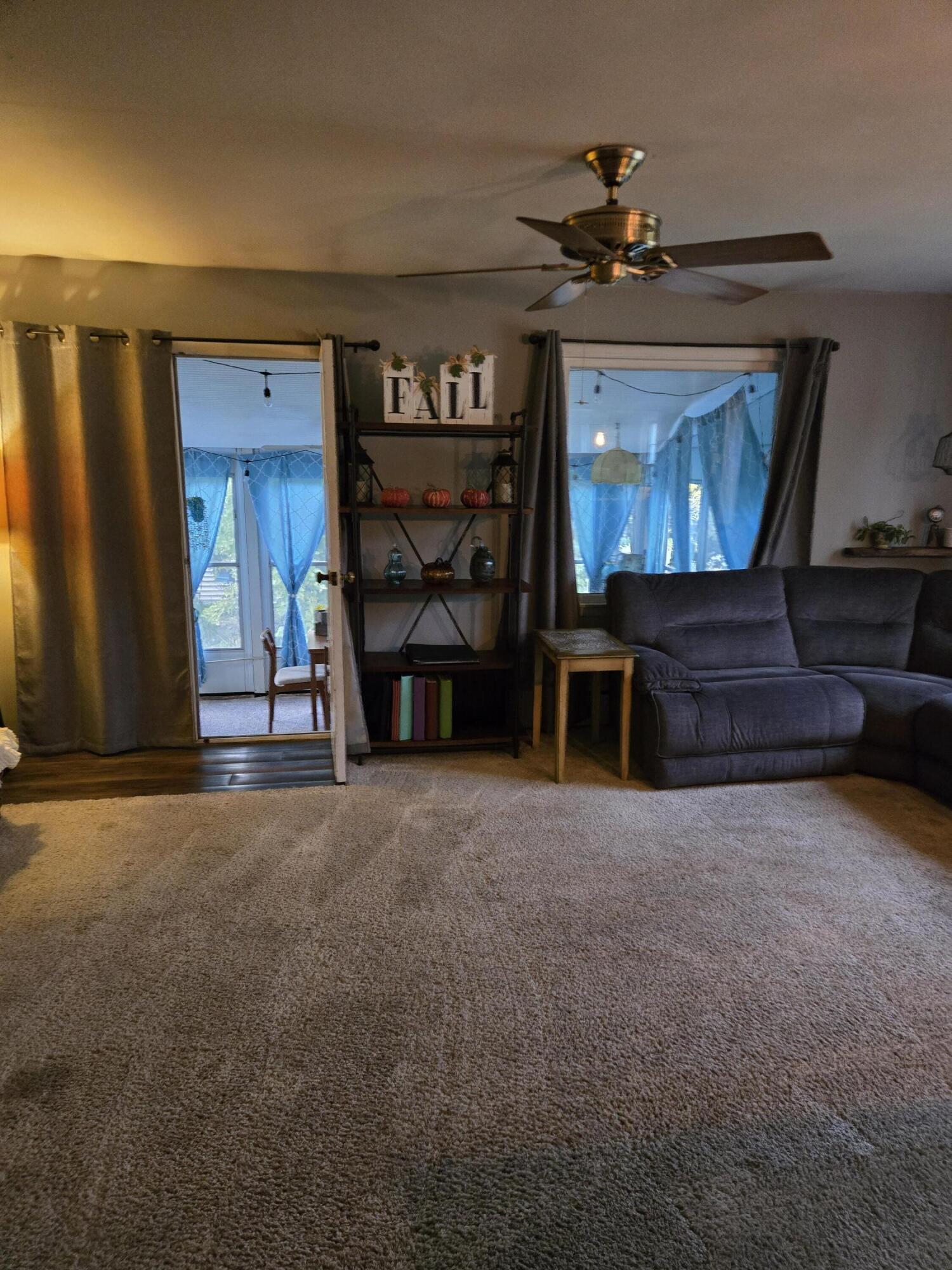 1021 Arcadian Ave, Waukesha