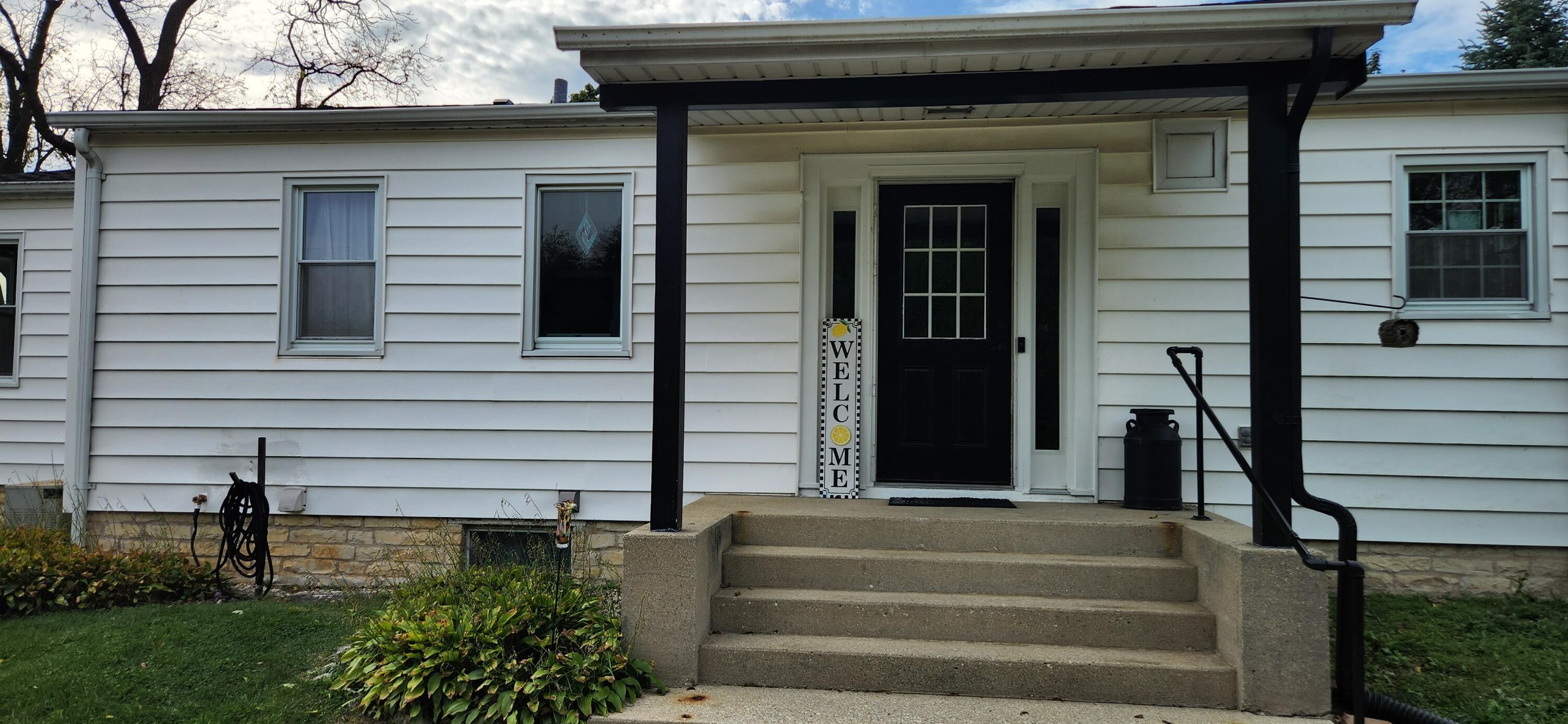 1021 Arcadian Ave, Waukesha