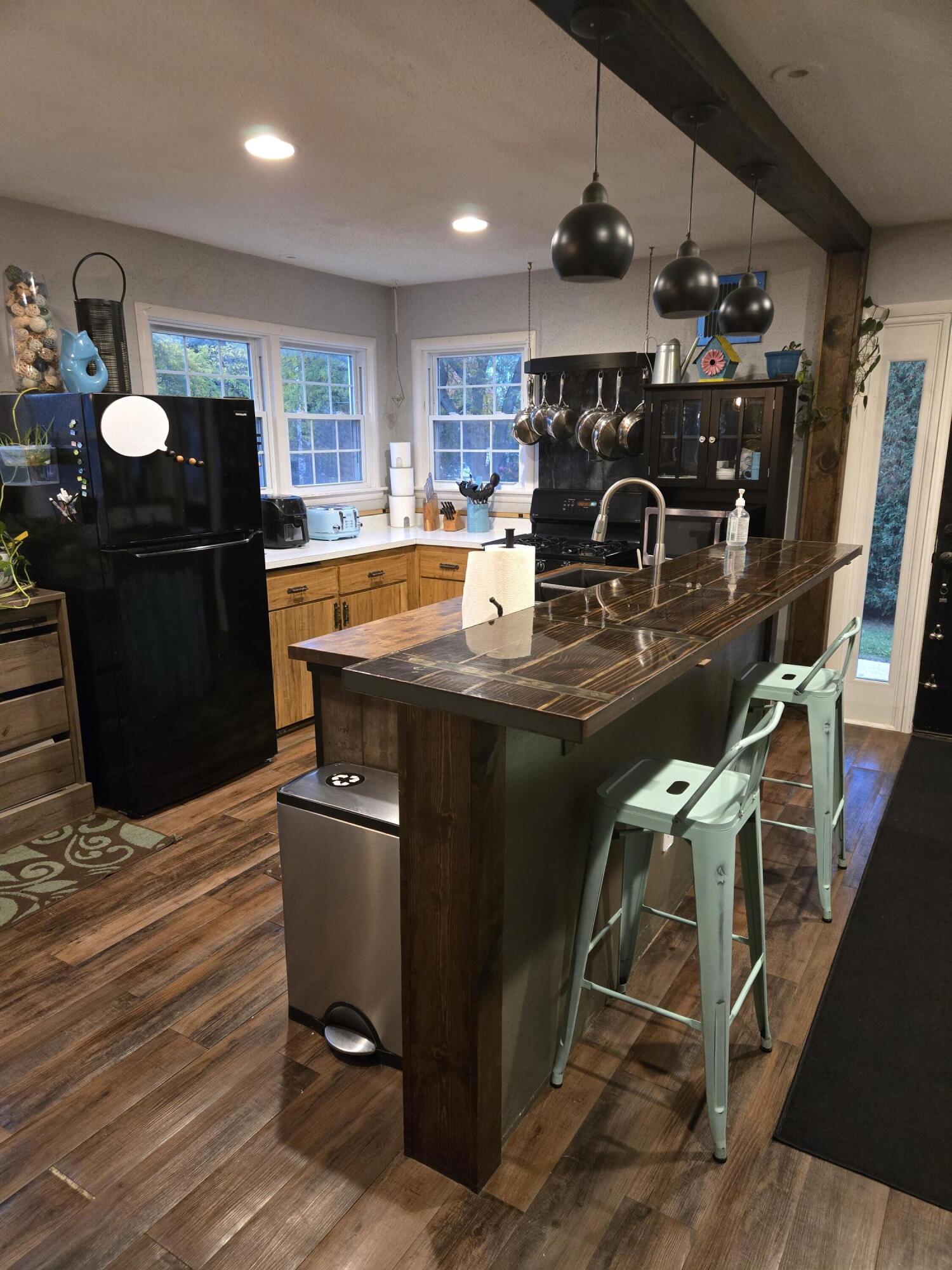 1021 Arcadian Ave, Waukesha