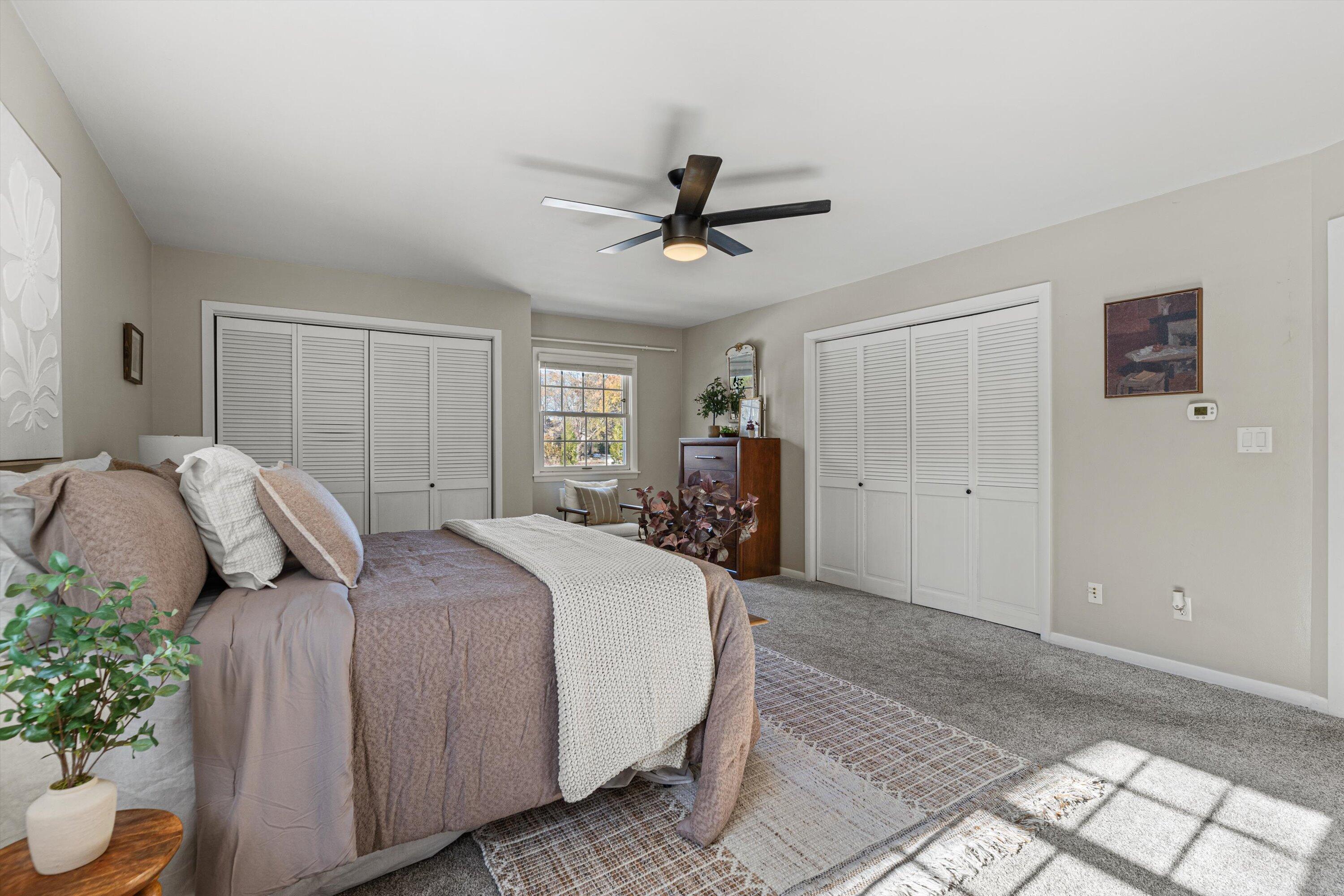 5340 Wind Point Rd, Wind Point