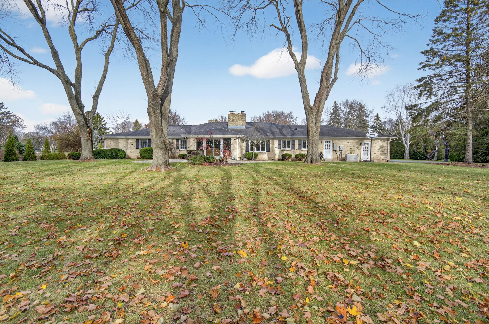 5340 Wind Point Rd, Wind Point