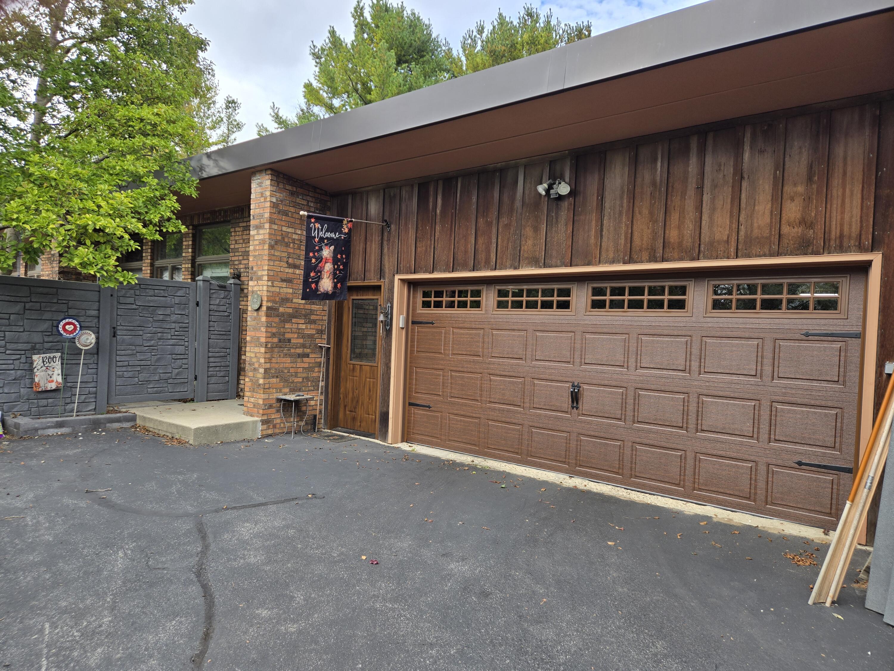 5350 Erie St, Caledonia