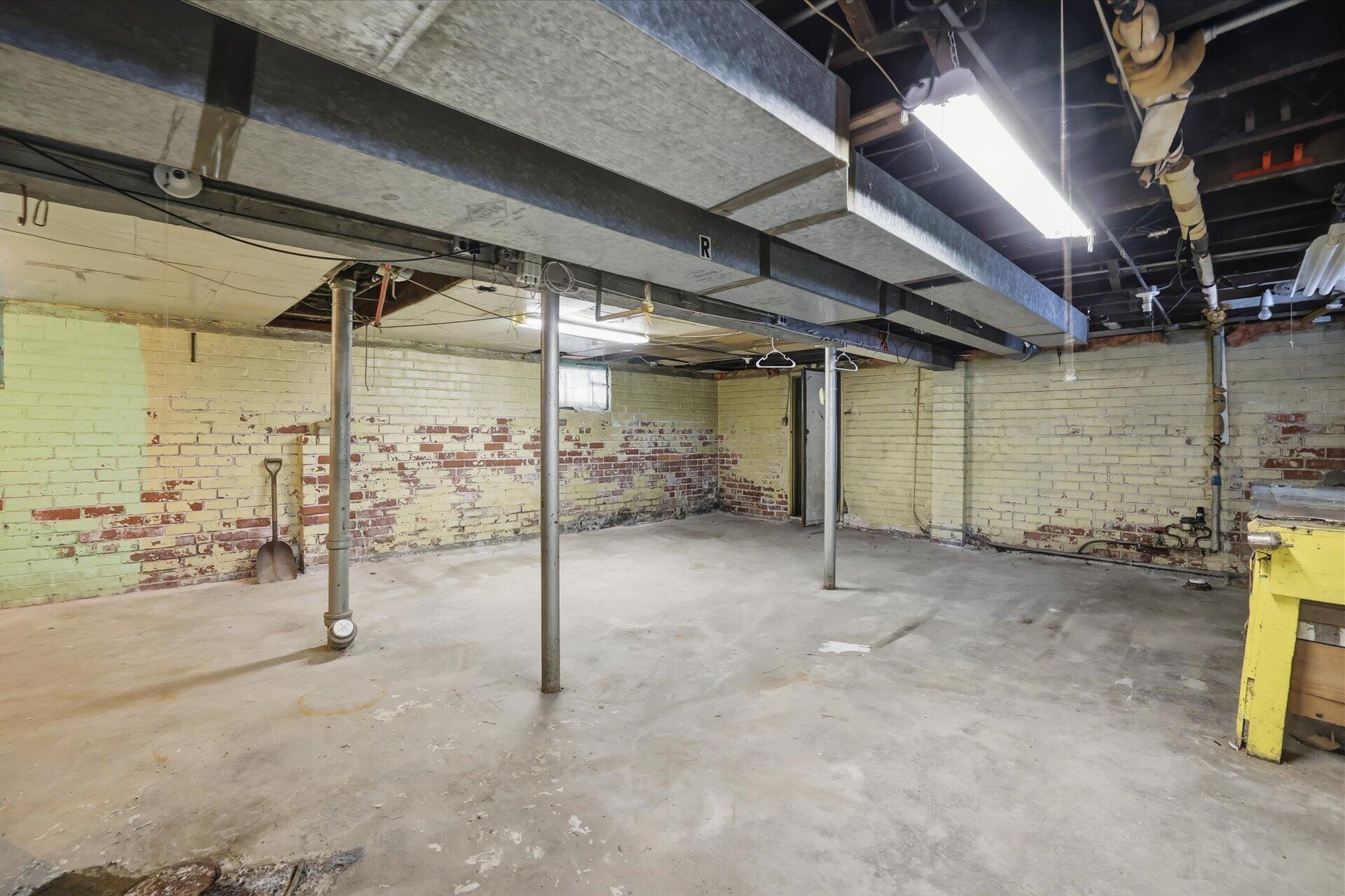 2816 Douglas Ave, Racine