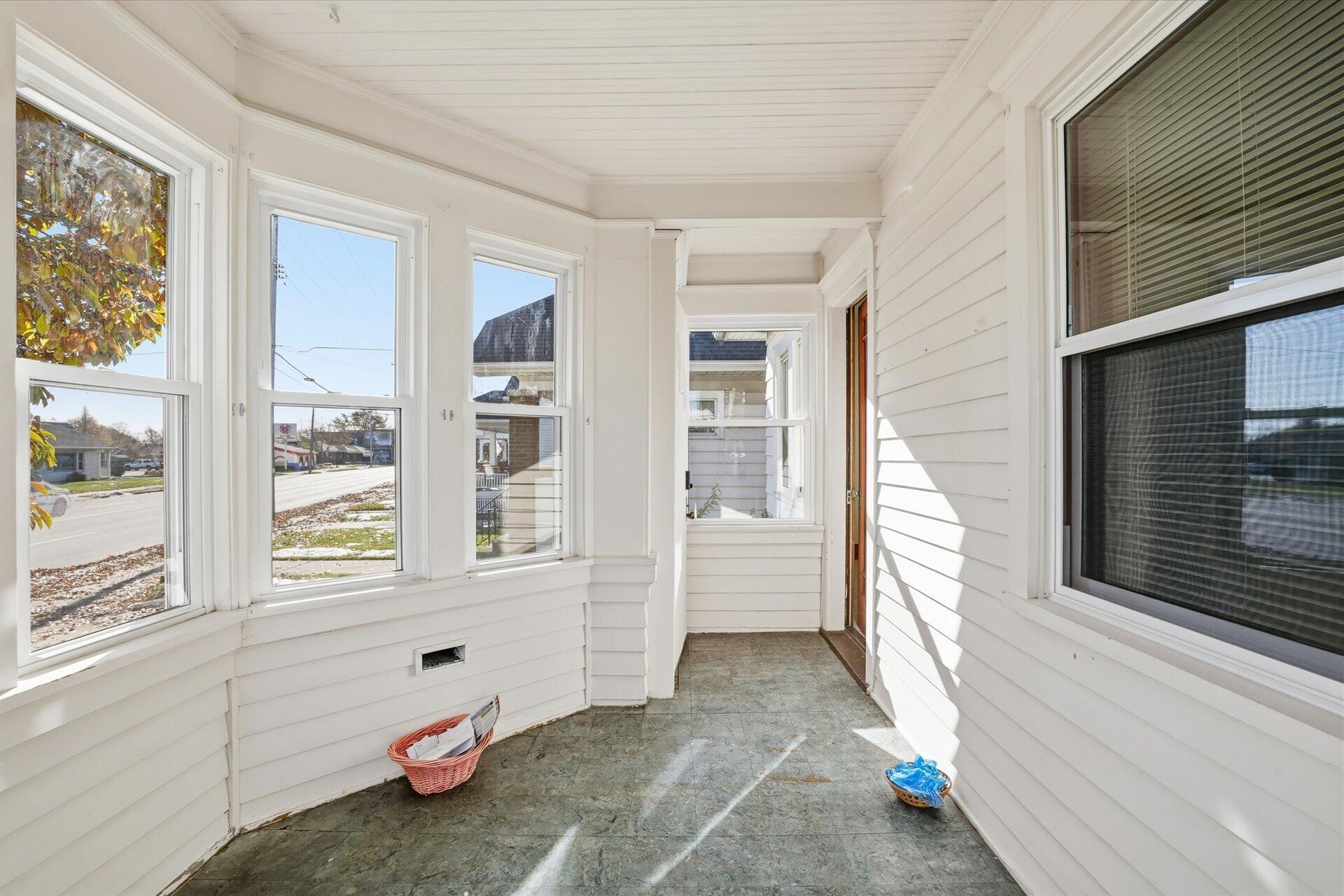 2816 Douglas Ave, Racine