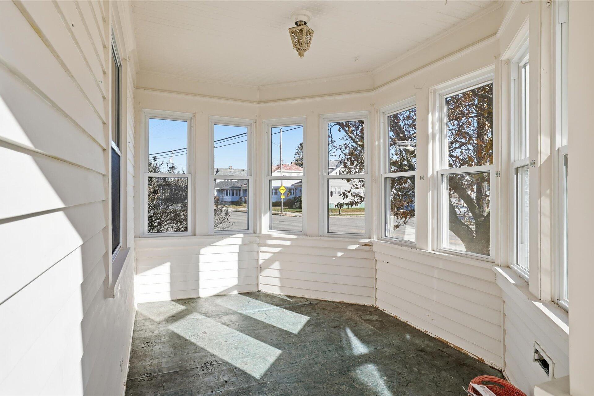 2816 Douglas Ave, Racine