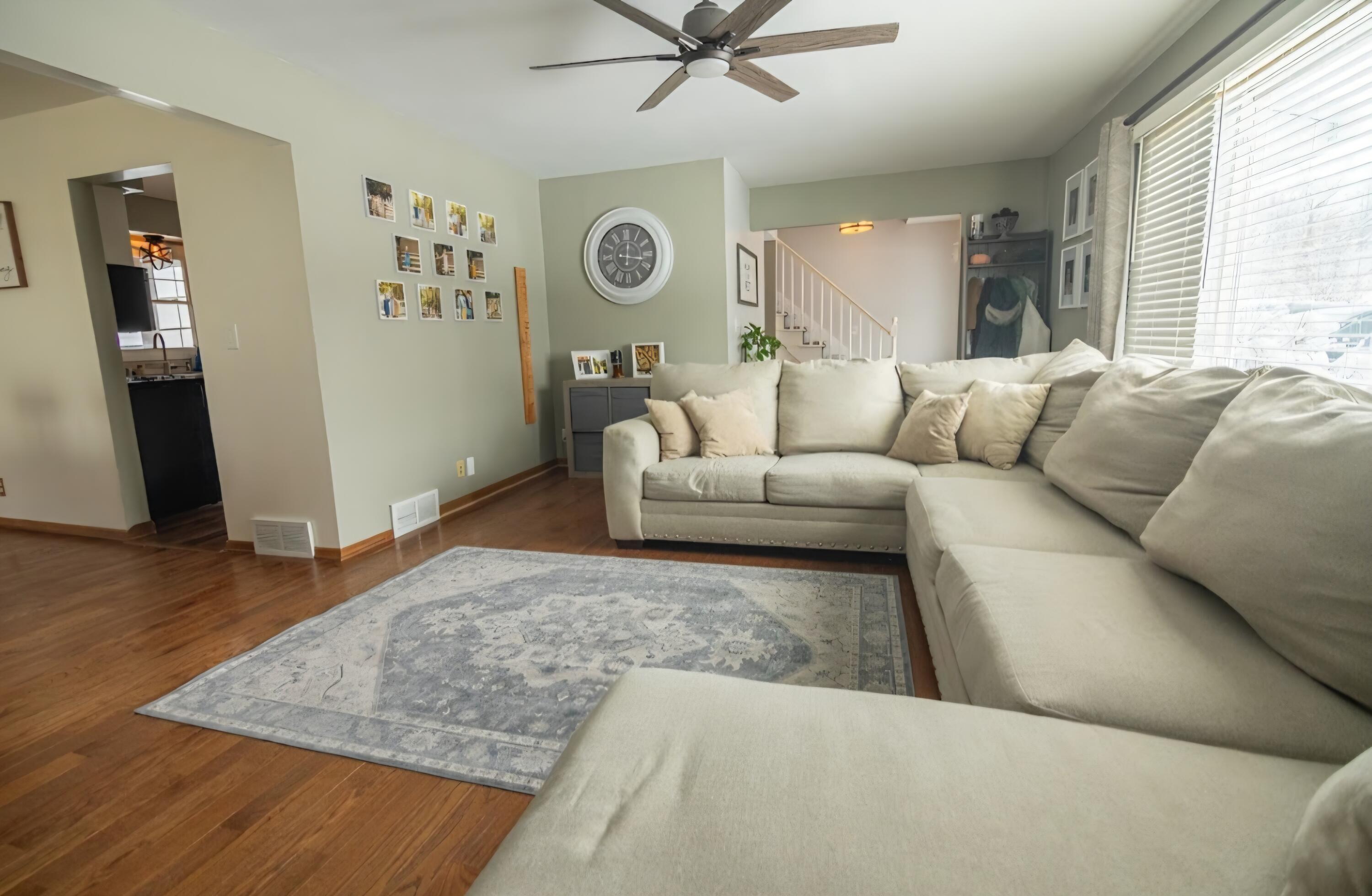 1424 Hickory Way, Racine