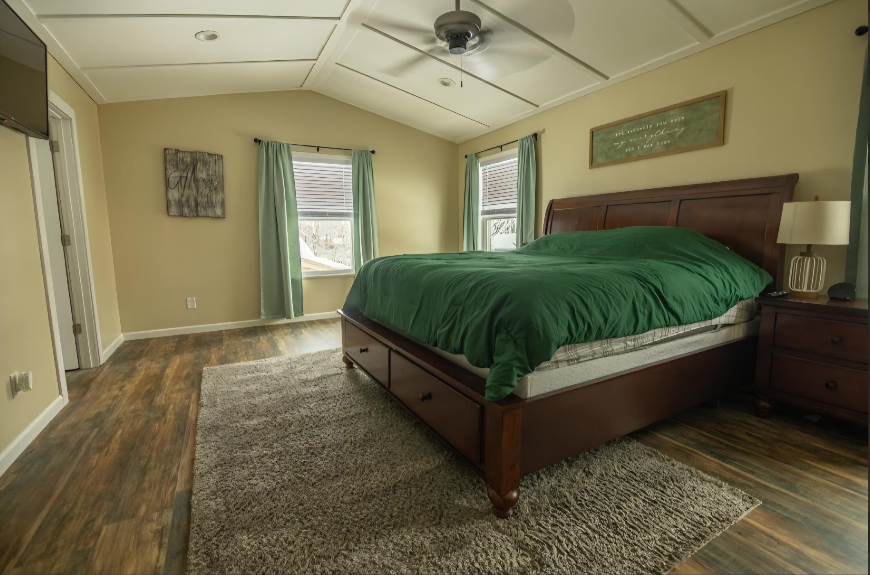 1424 Hickory Way, Racine
