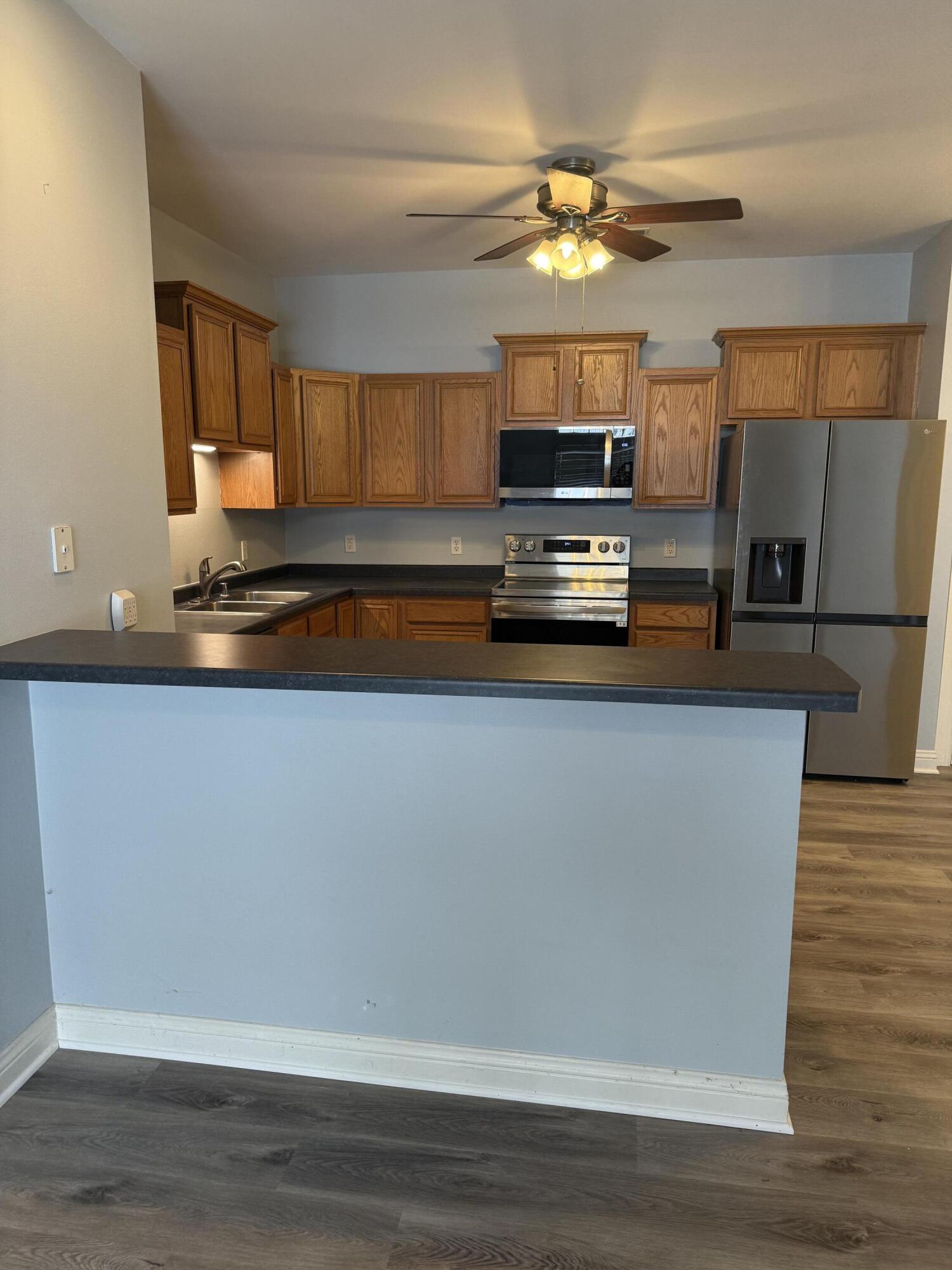 1134 Hastings Ct, 101, Mount Pleasant