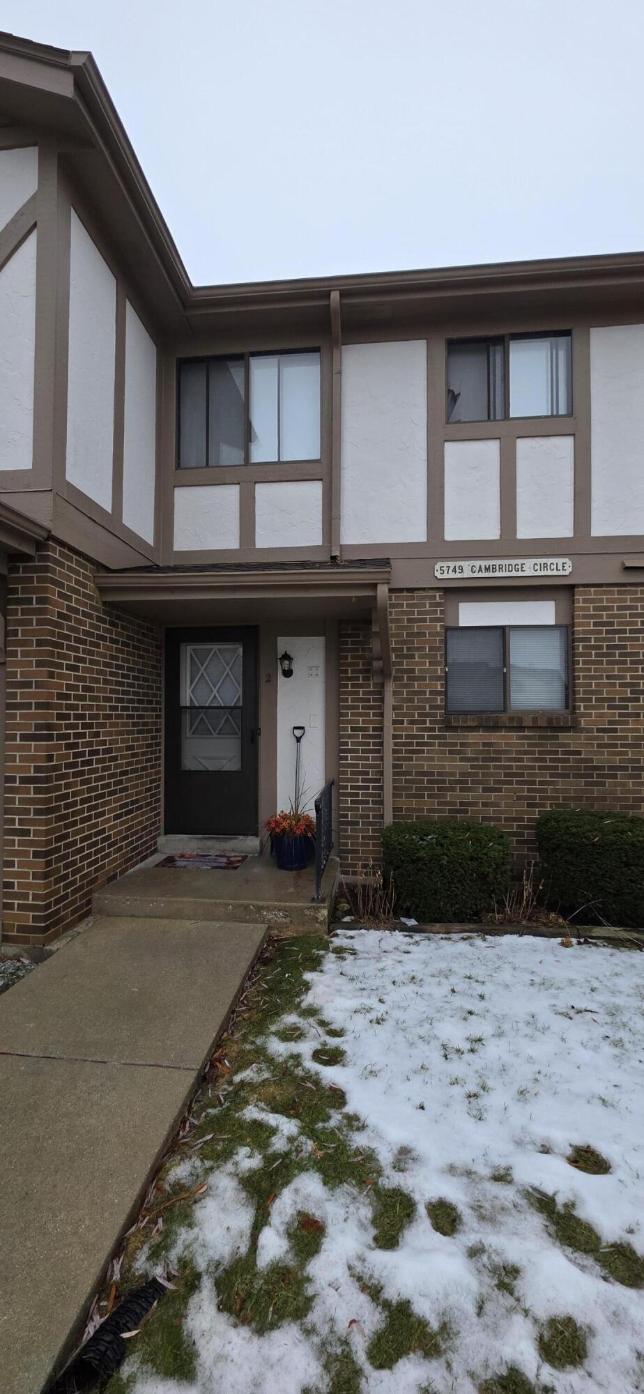 5749 Cambridge Cir, 2, Mount Pleasant