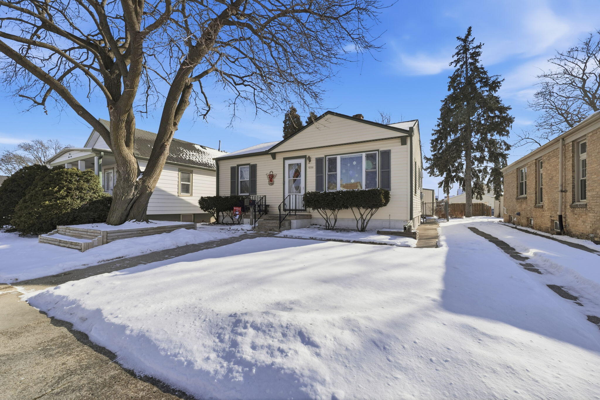 1239 Walton Ave, Racine